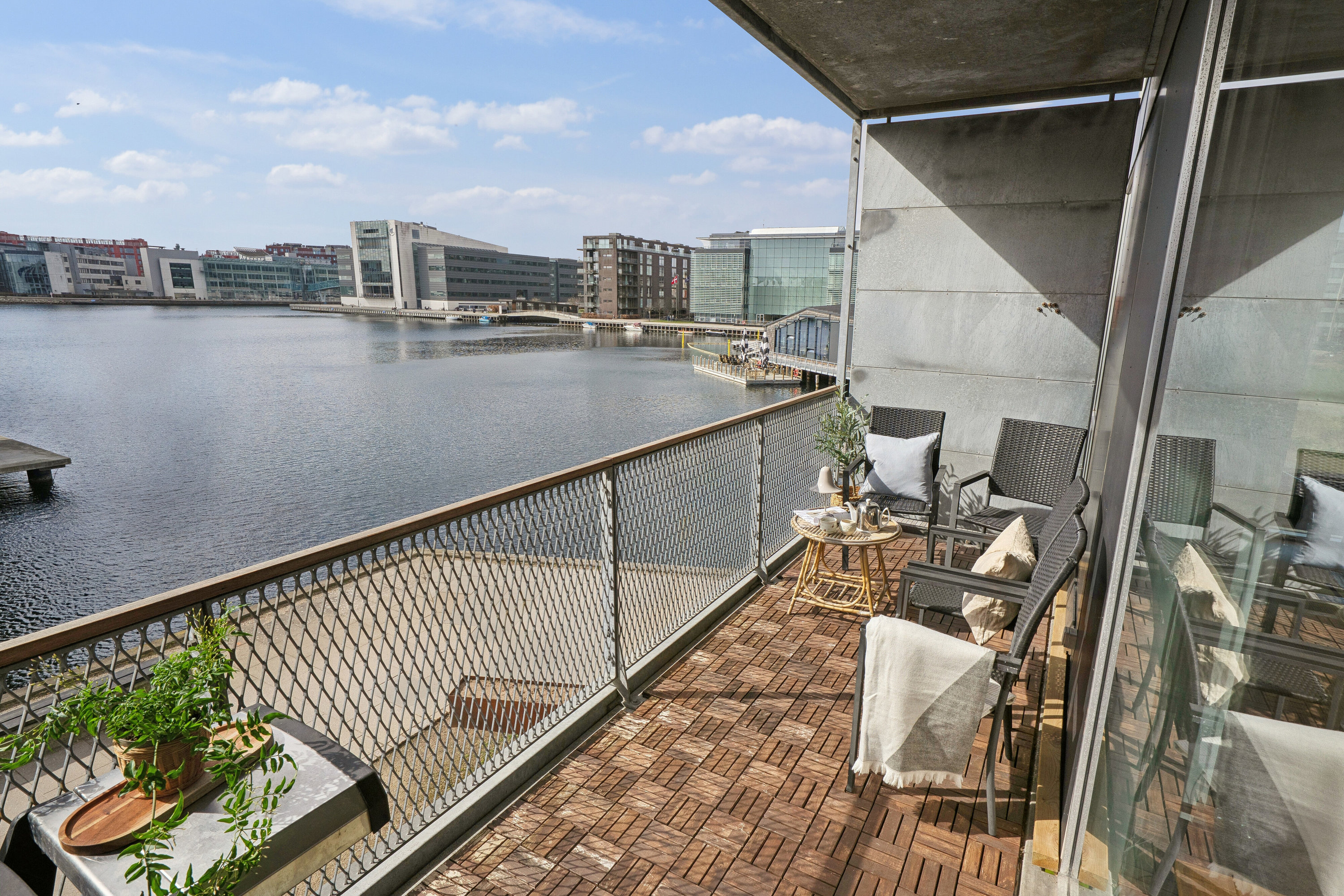 Miniaturebillede 2: altan. Billede af Peter Holms Vej 16, 1. 3., 2450 København SV