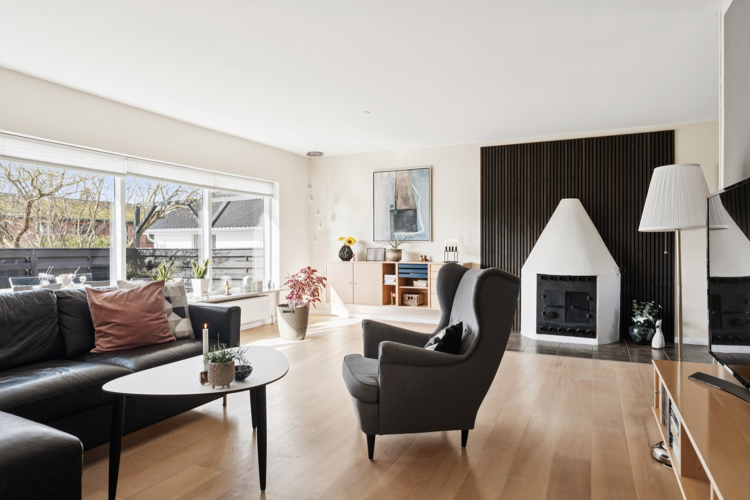 Fremhævet stue billede i fuldskærmstilstand. Billede af Rungsvej 44, 9200 Aalborg SV