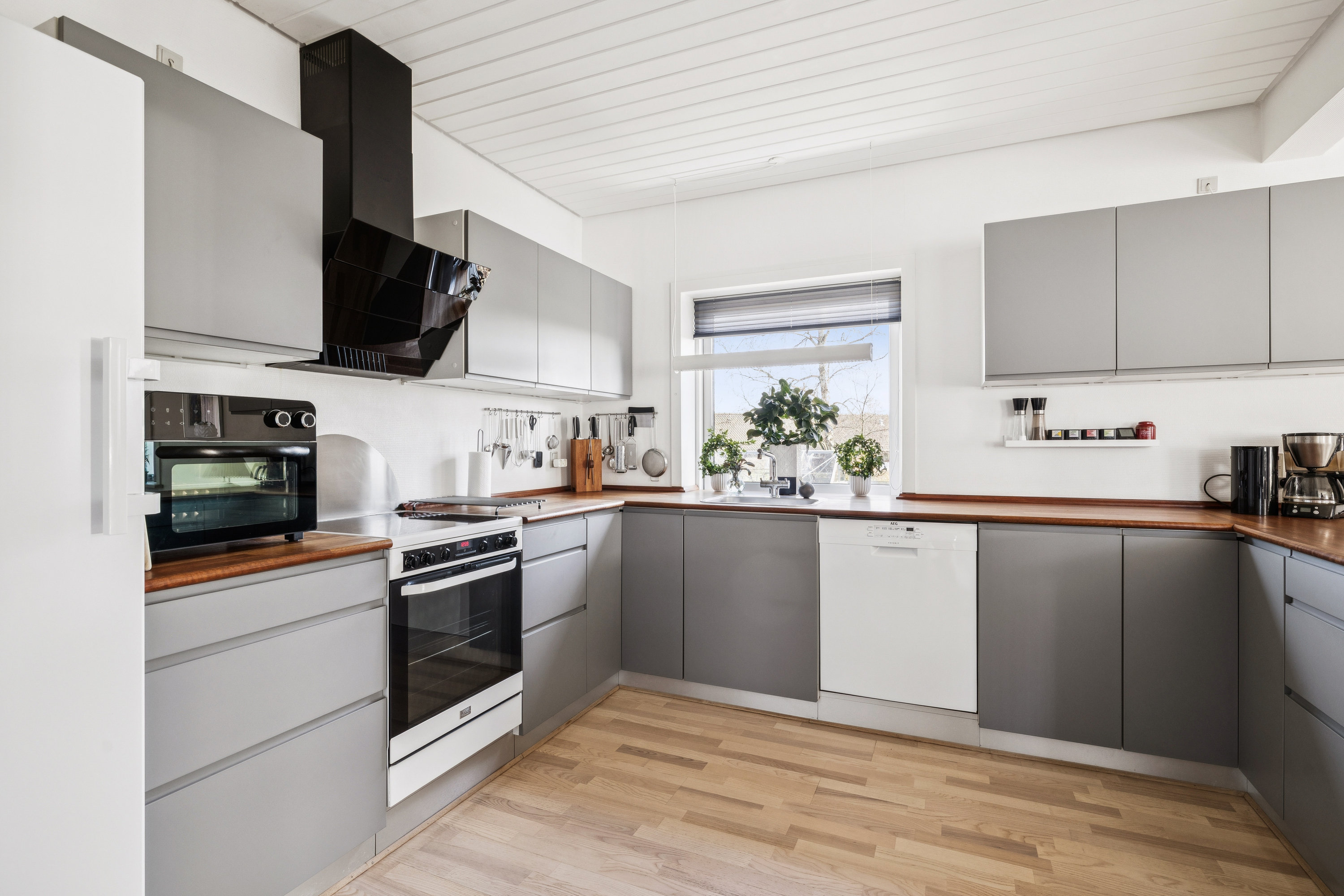 Fremhævet køkken billede i fuldskærmstilstand. Billede af Jernbanegade 64, 9560 Hadsund