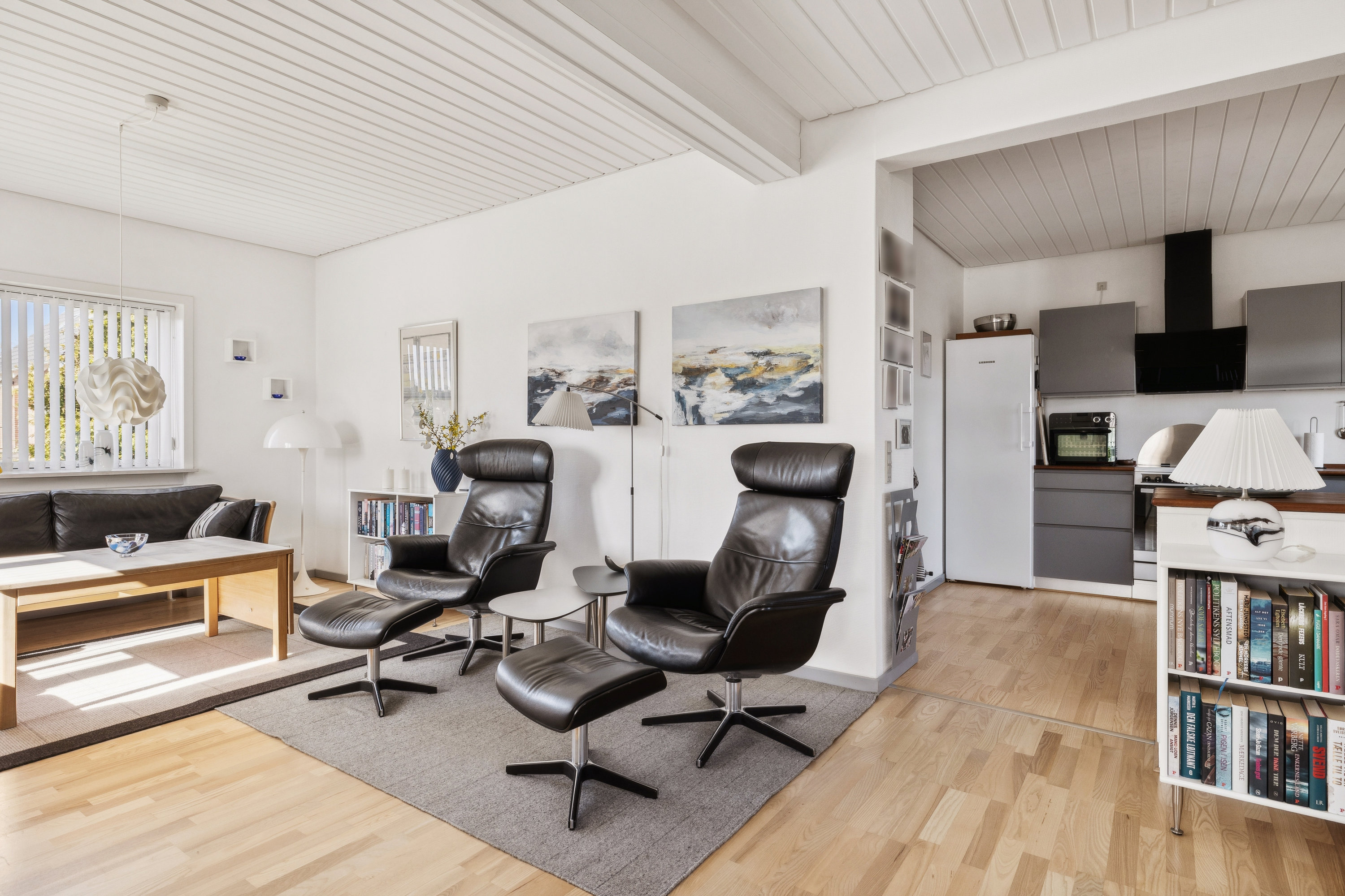 Fremhævet stue billede i fuldskærmstilstand. Billede af Jernbanegade 64, 9560 Hadsund