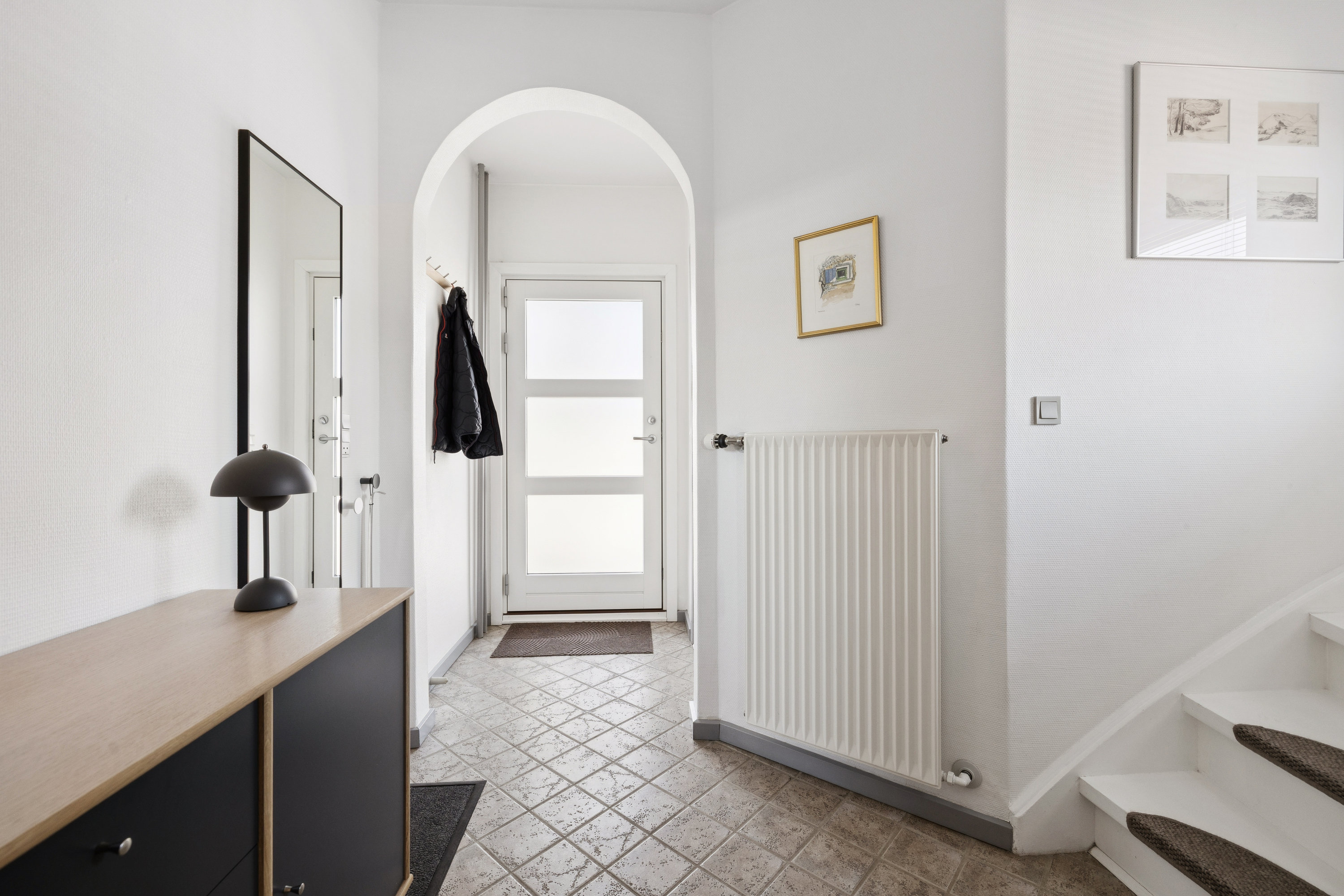 Fremhævet gang billede i fuldskærmstilstand. Billede af Jernbanegade 64, 9560 Hadsund