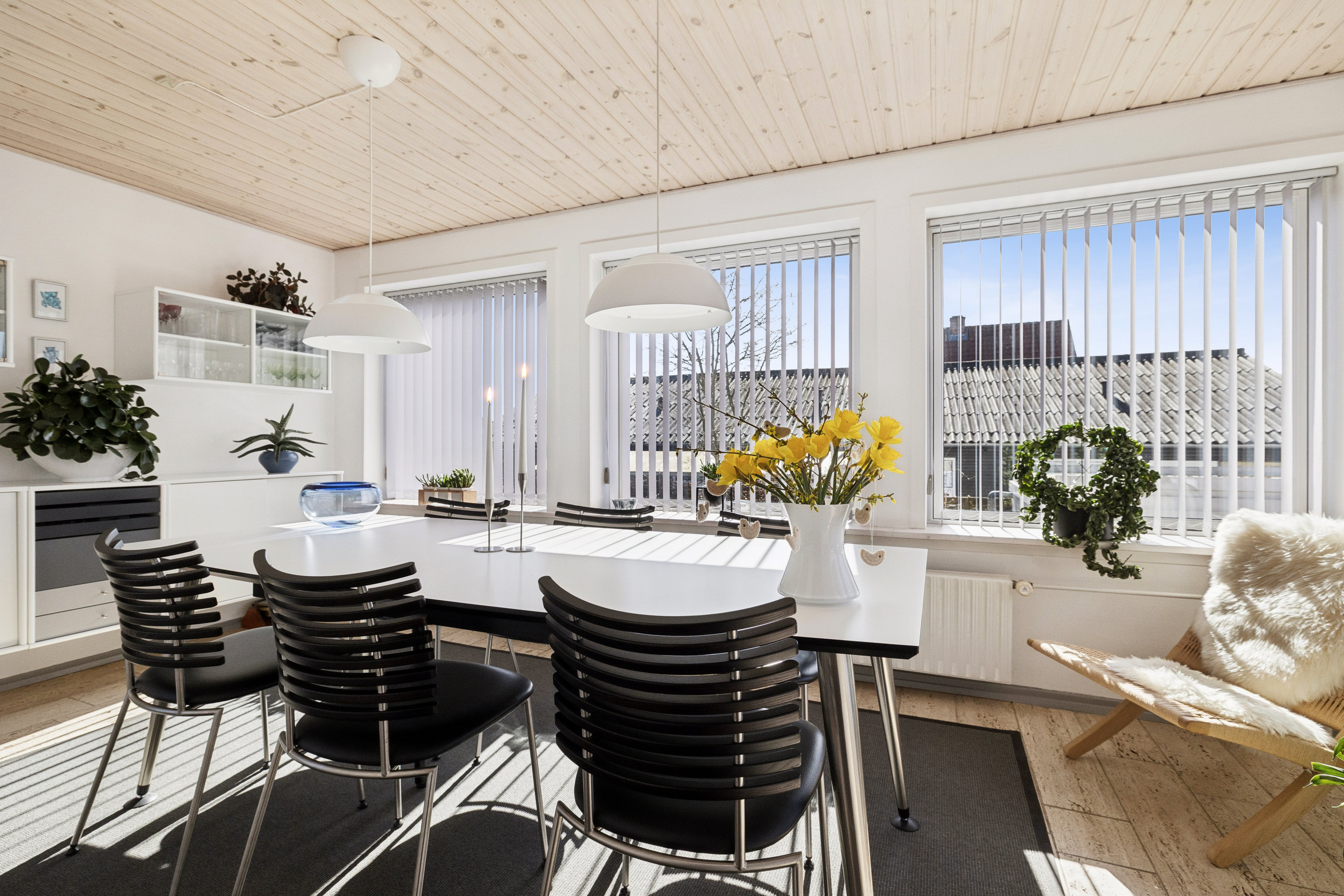 Fremhævet stue billede i fuldskærmstilstand. Billede af Jernbanegade 64, 9560 Hadsund