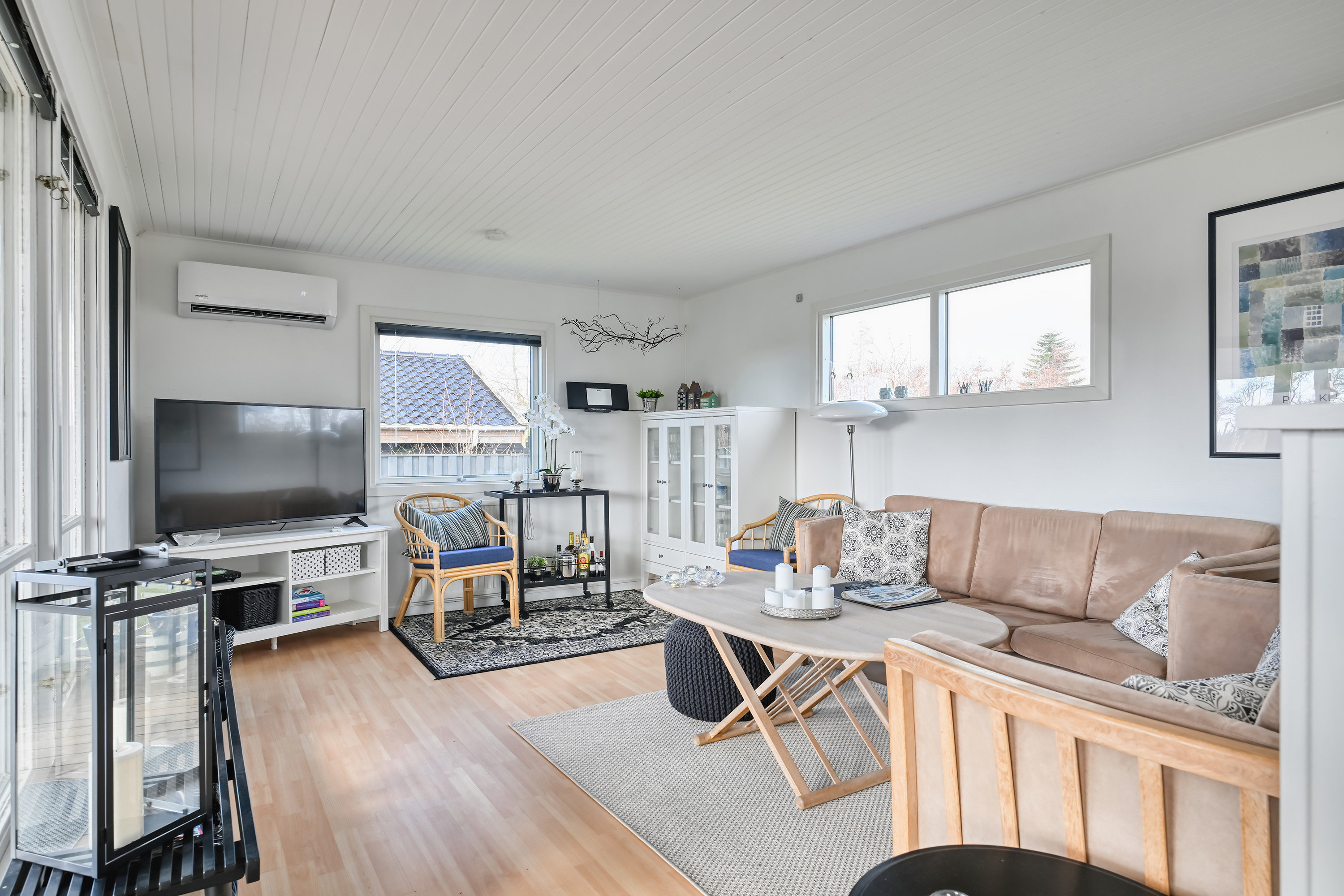 Fremhævet stue billede i fuldskærmstilstand. Billede af Cikorievej 7, Gedesby, 4874 Gedser