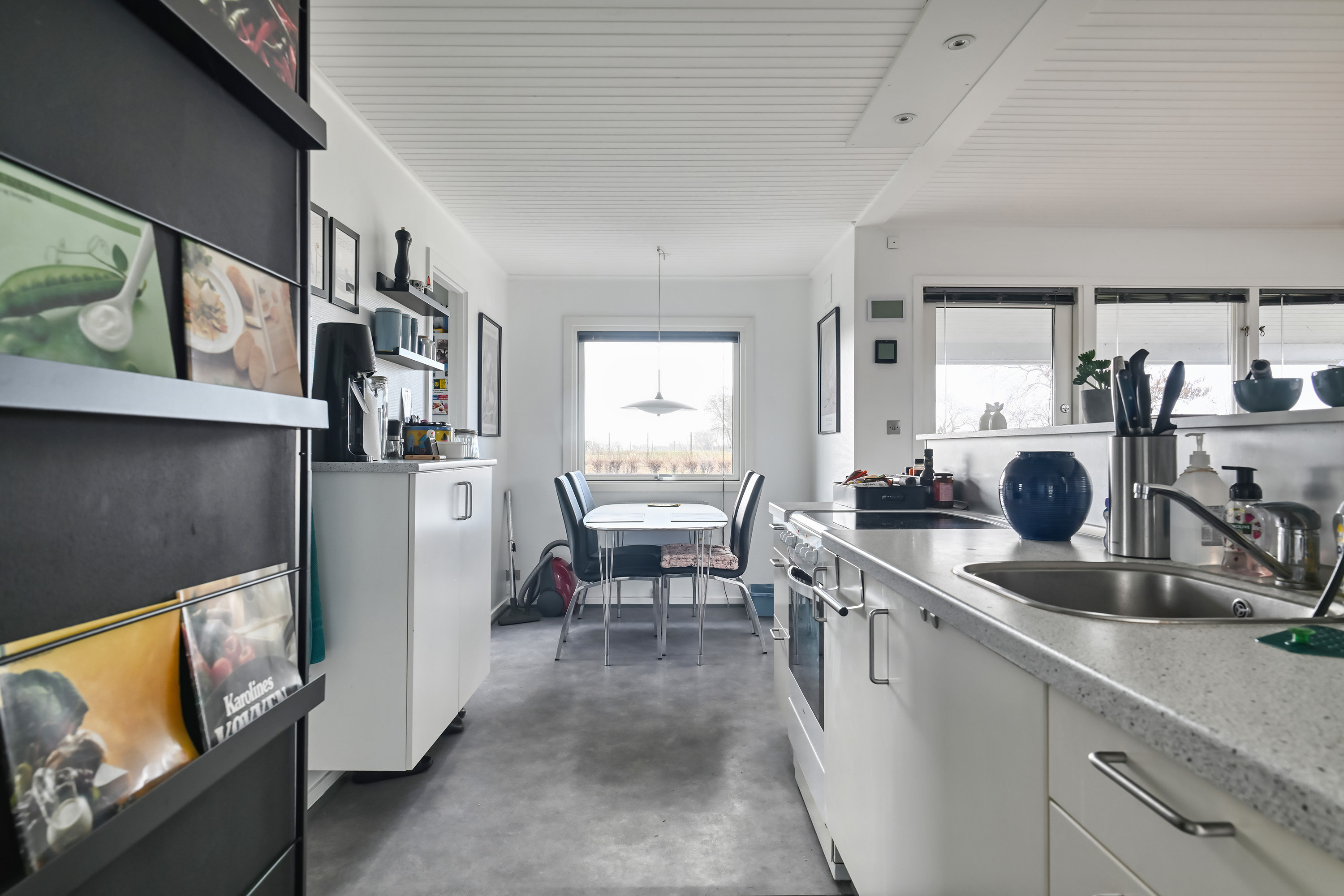 Fremhævet køkken billede i fuldskærmstilstand. Billede af Cikorievej 7, Gedesby, 4874 Gedser