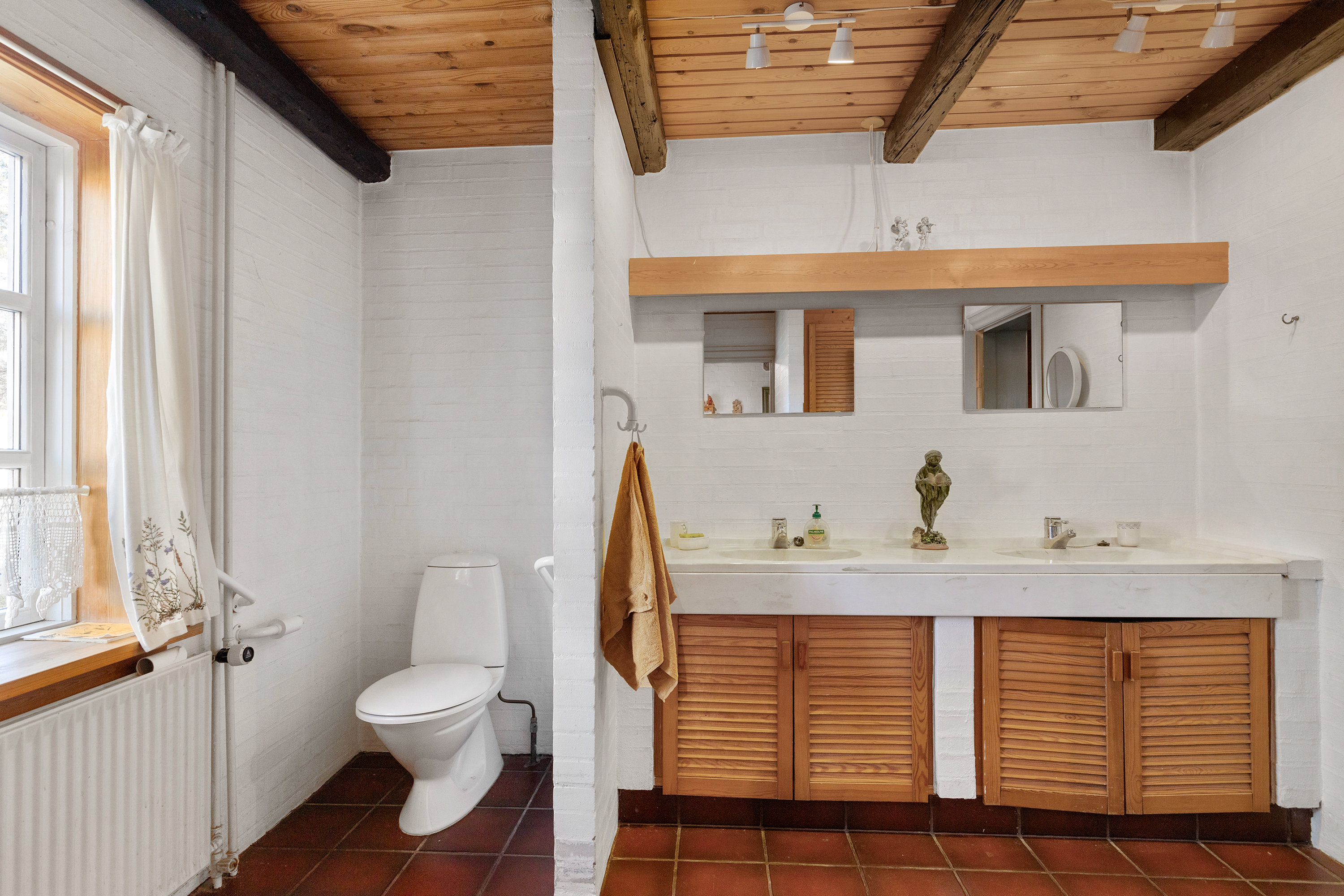 Fremhævet badeværelse billede i fuldskærmstilstand. Billede af Svinkløvvej 343, Hjortdal, 9690 Fjerritslev