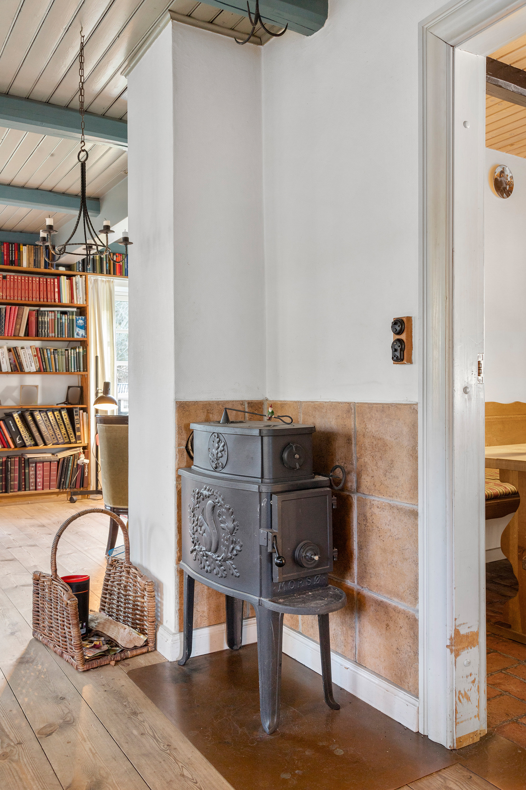 Fremhævet stue billede i fuldskærmstilstand. Billede af Svinkløvvej 343, Hjortdal, 9690 Fjerritslev