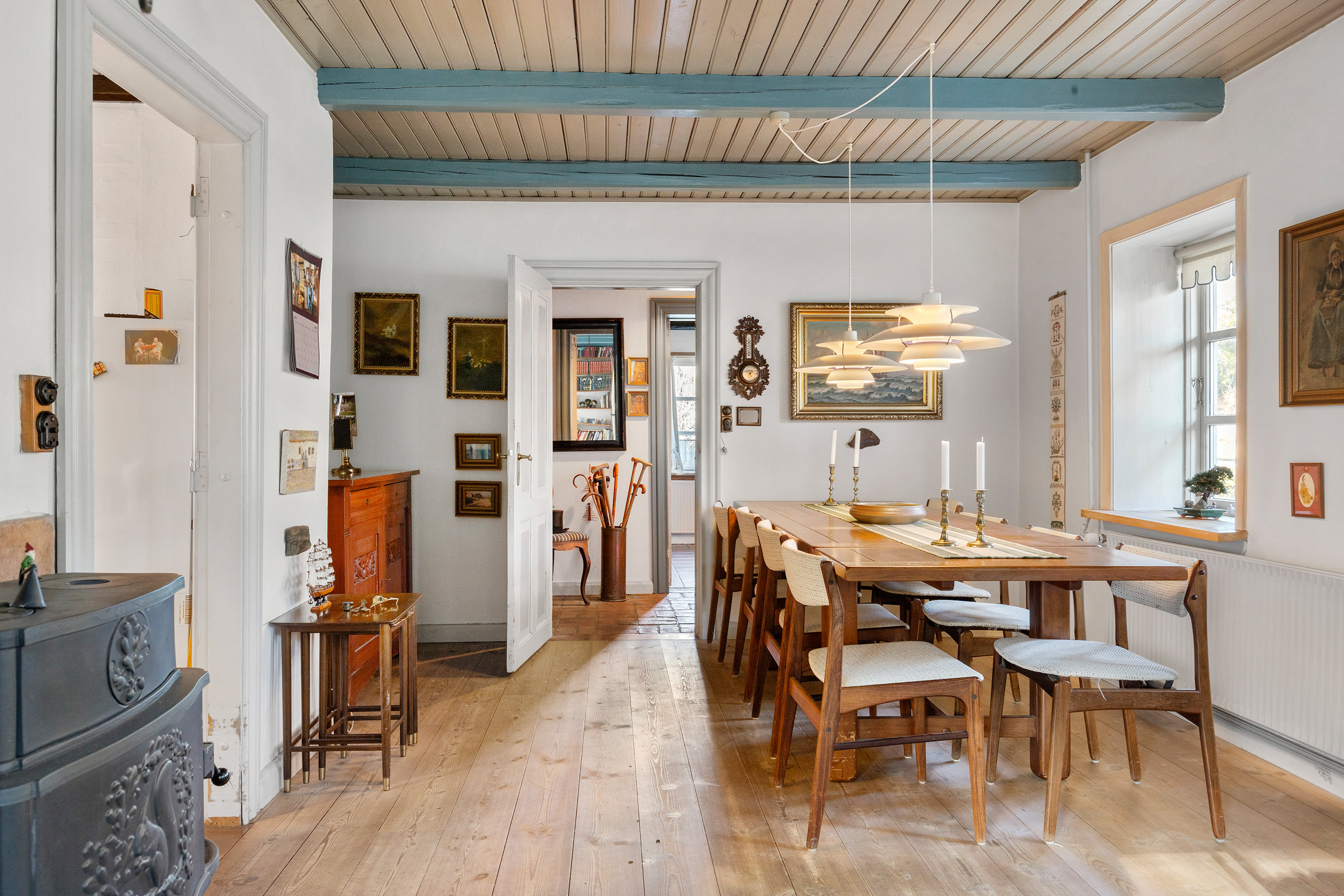 Fremhævet stue billede i fuldskærmstilstand. Billede af Svinkløvvej 343, Hjortdal, 9690 Fjerritslev