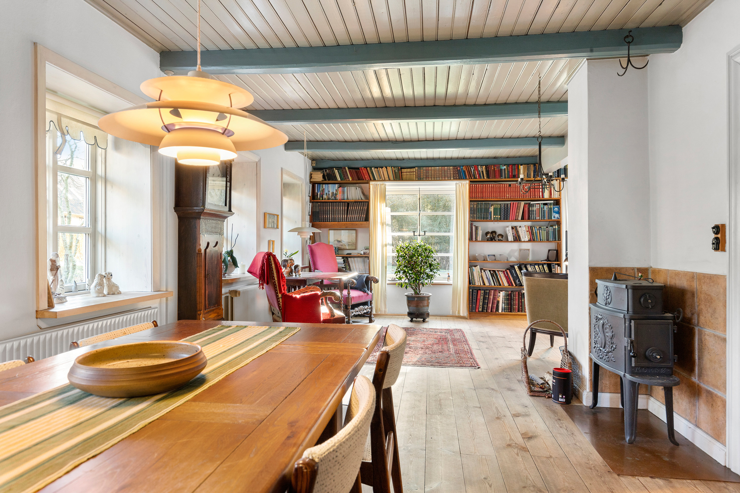 Fremhævet stue billede i fuldskærmstilstand. Billede af Svinkløvvej 343, Hjortdal, 9690 Fjerritslev