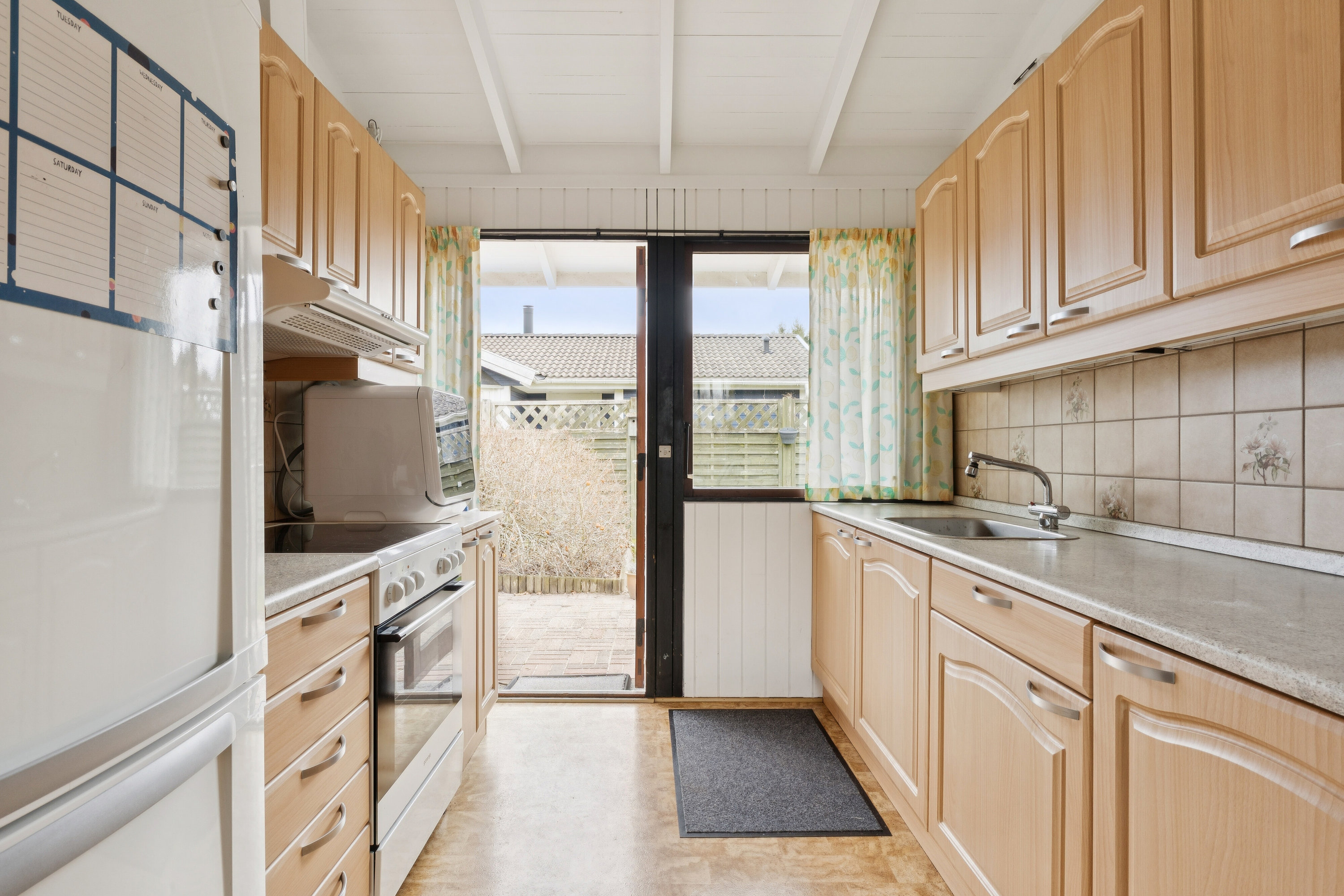 Fremhævet køkken billede i fuldskærmstilstand. Billede af Skovduevej 50, Villingerød, 3120 Dronningmølle