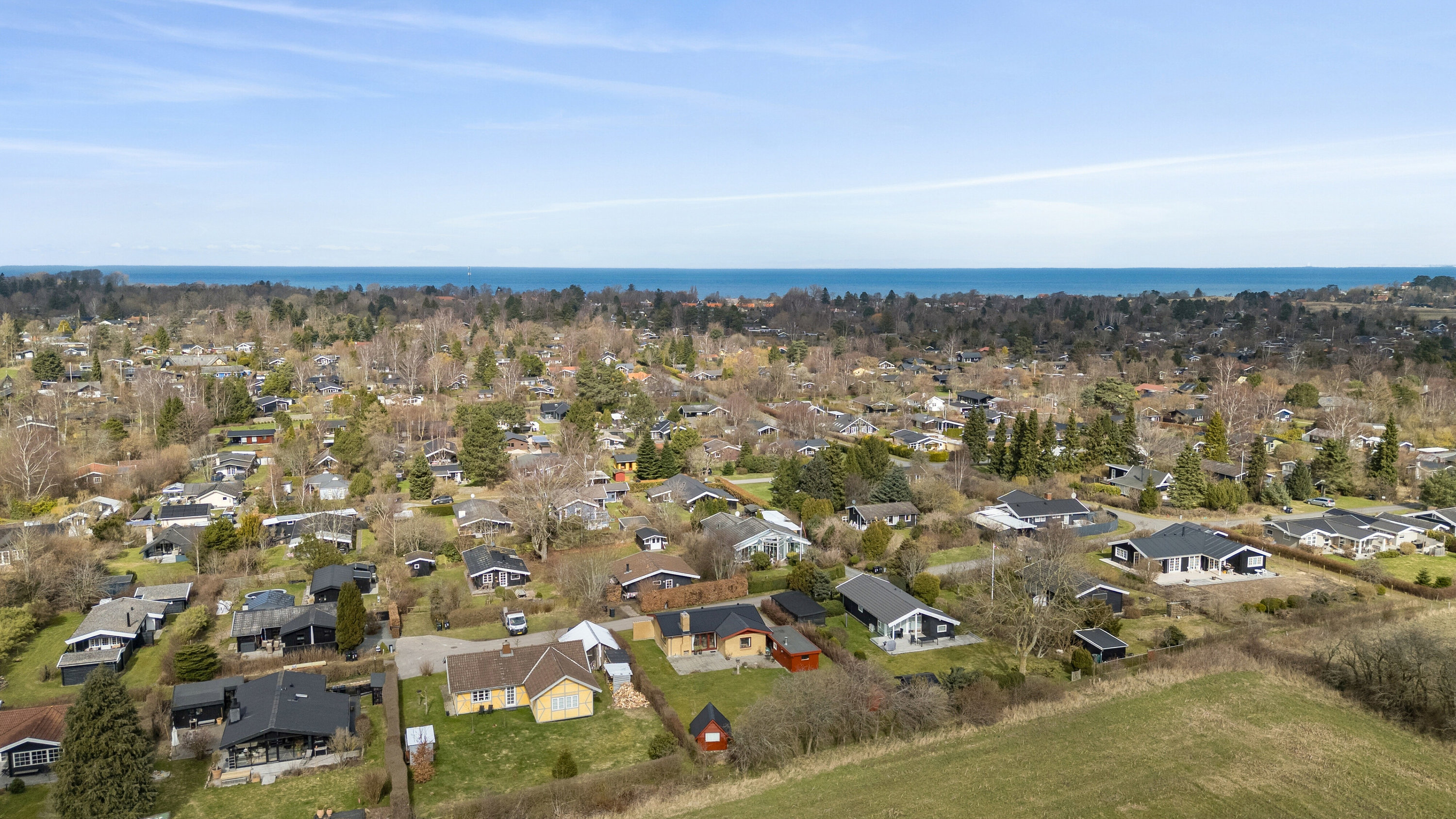 Fremhævet luftfoto billede i fuldskærmstilstand. Billede af Skovduevej 50, Villingerød, 3120 Dronningmølle