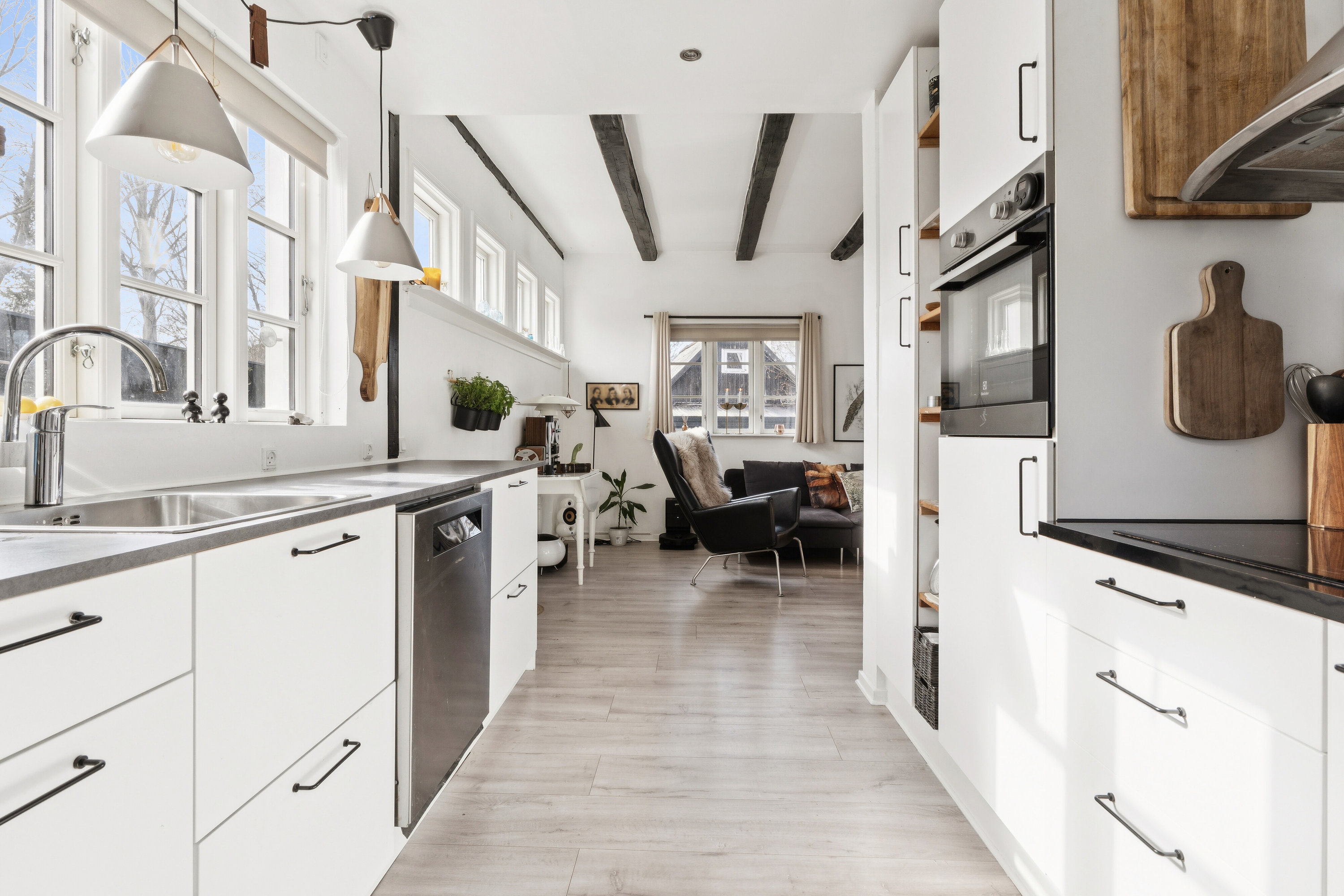 Fremhævet køkken billede i fuldskærmstilstand. Billede af Poppel Alle 1B, 3120 Dronningmølle