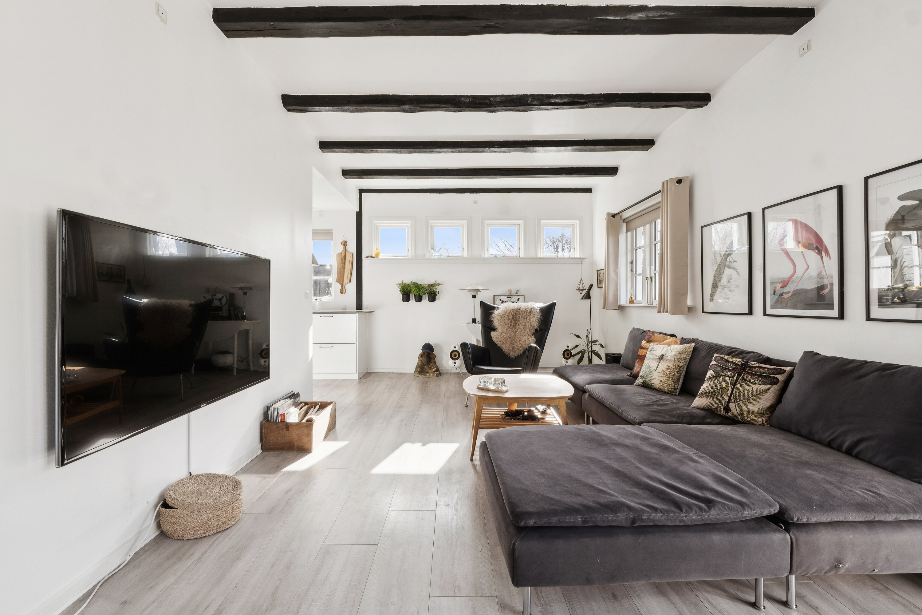 Fremhævet stue billede i fuldskærmstilstand. Billede af Poppel Alle 1B, 3120 Dronningmølle