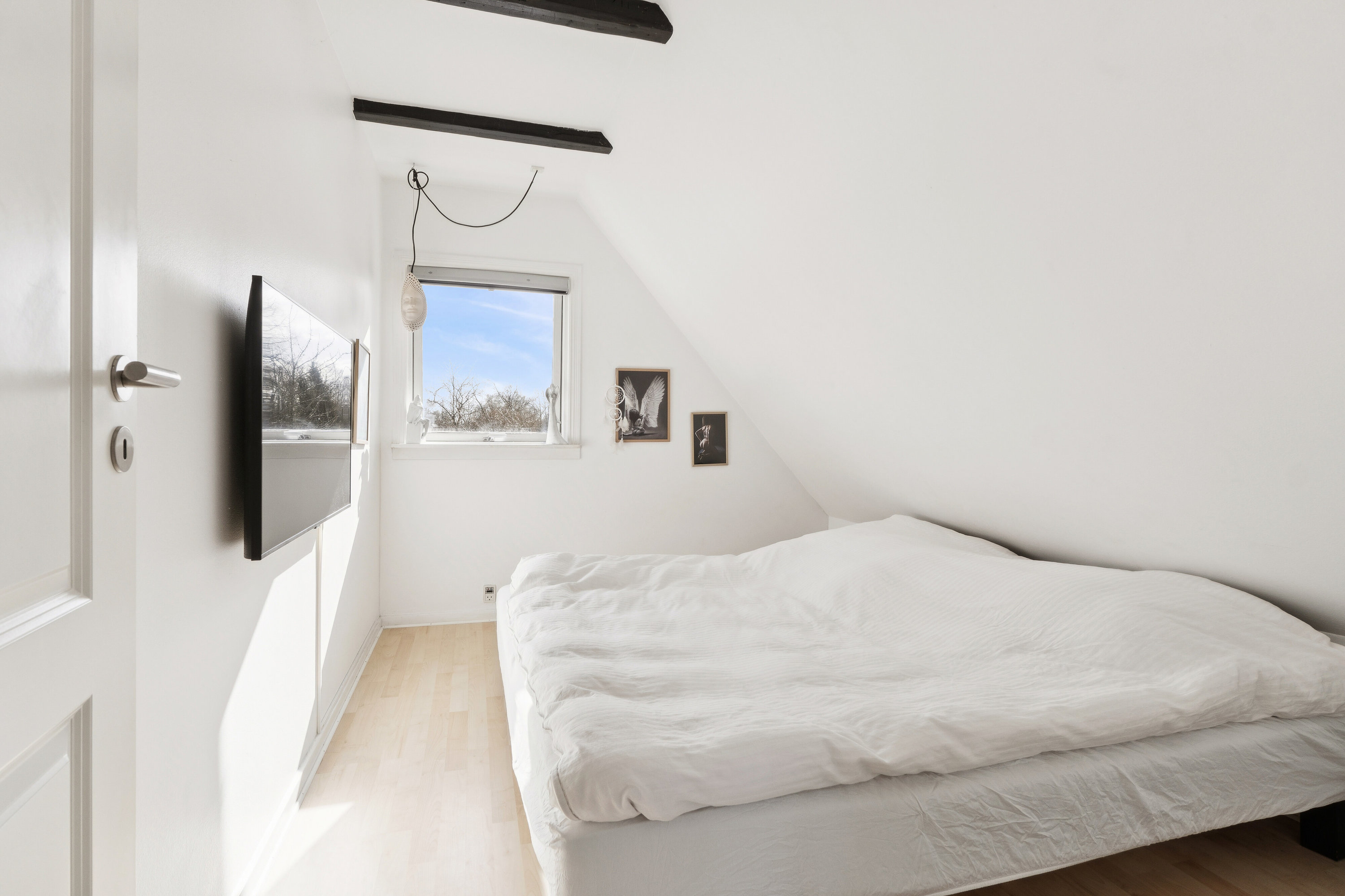 Fremhævet soveværelse billede i fuldskærmstilstand. Billede af Poppel Alle 1B, 3120 Dronningmølle