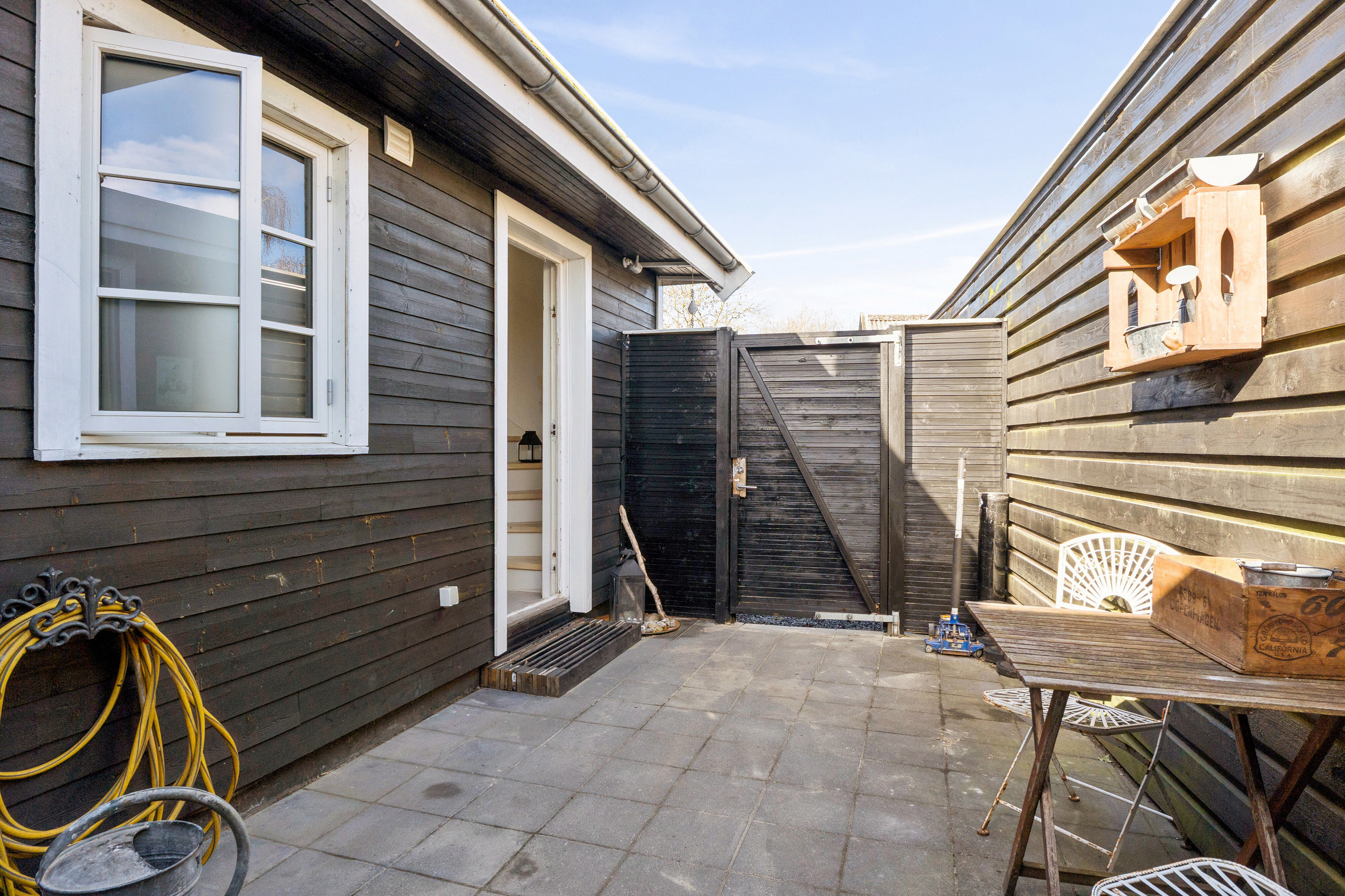 Fremhævet udendørs billede i fuldskærmstilstand. Billede af Poppel Alle 1B, 3120 Dronningmølle