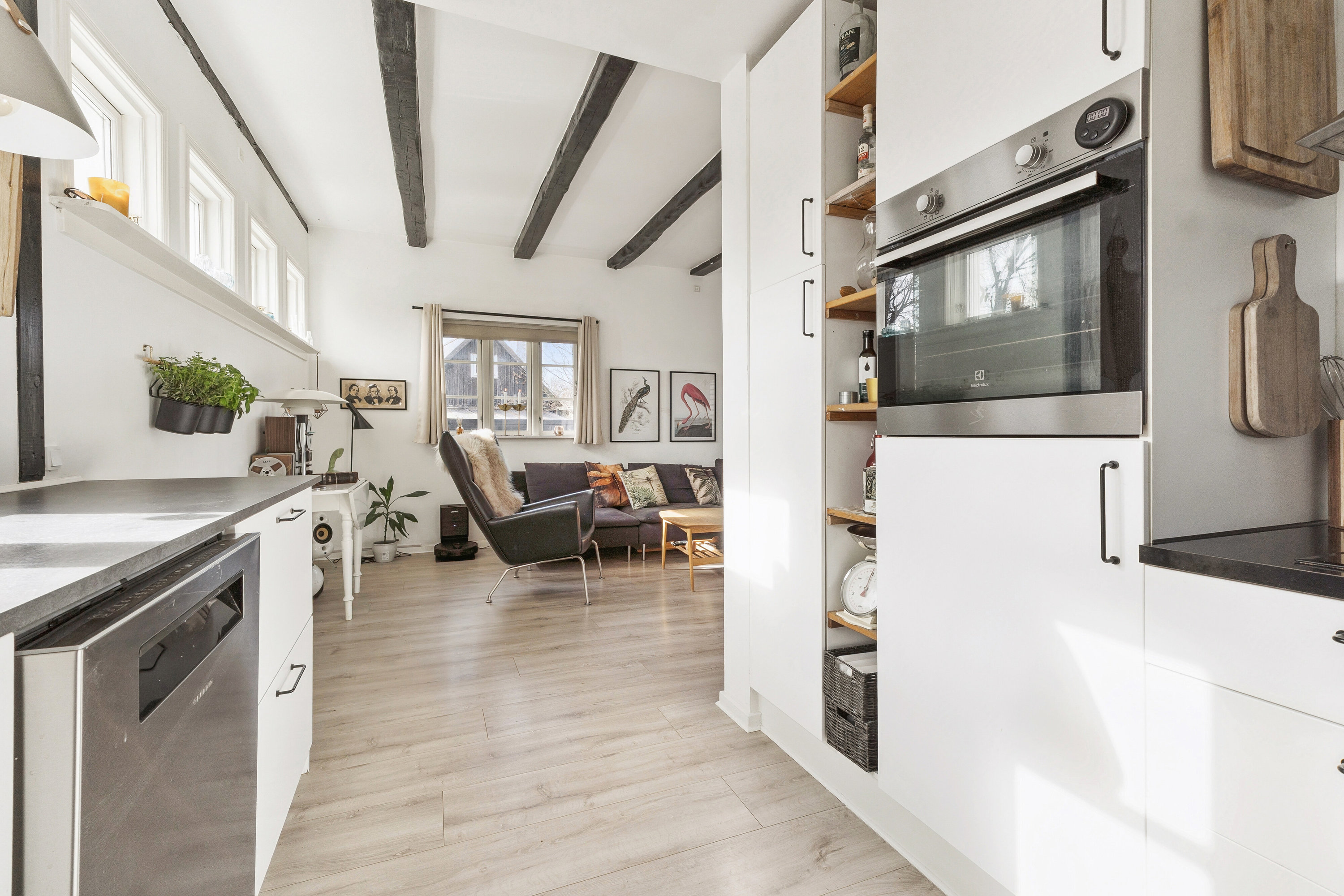 Fremhævet køkken billede i fuldskærmstilstand. Billede af Poppel Alle 1B, 3120 Dronningmølle