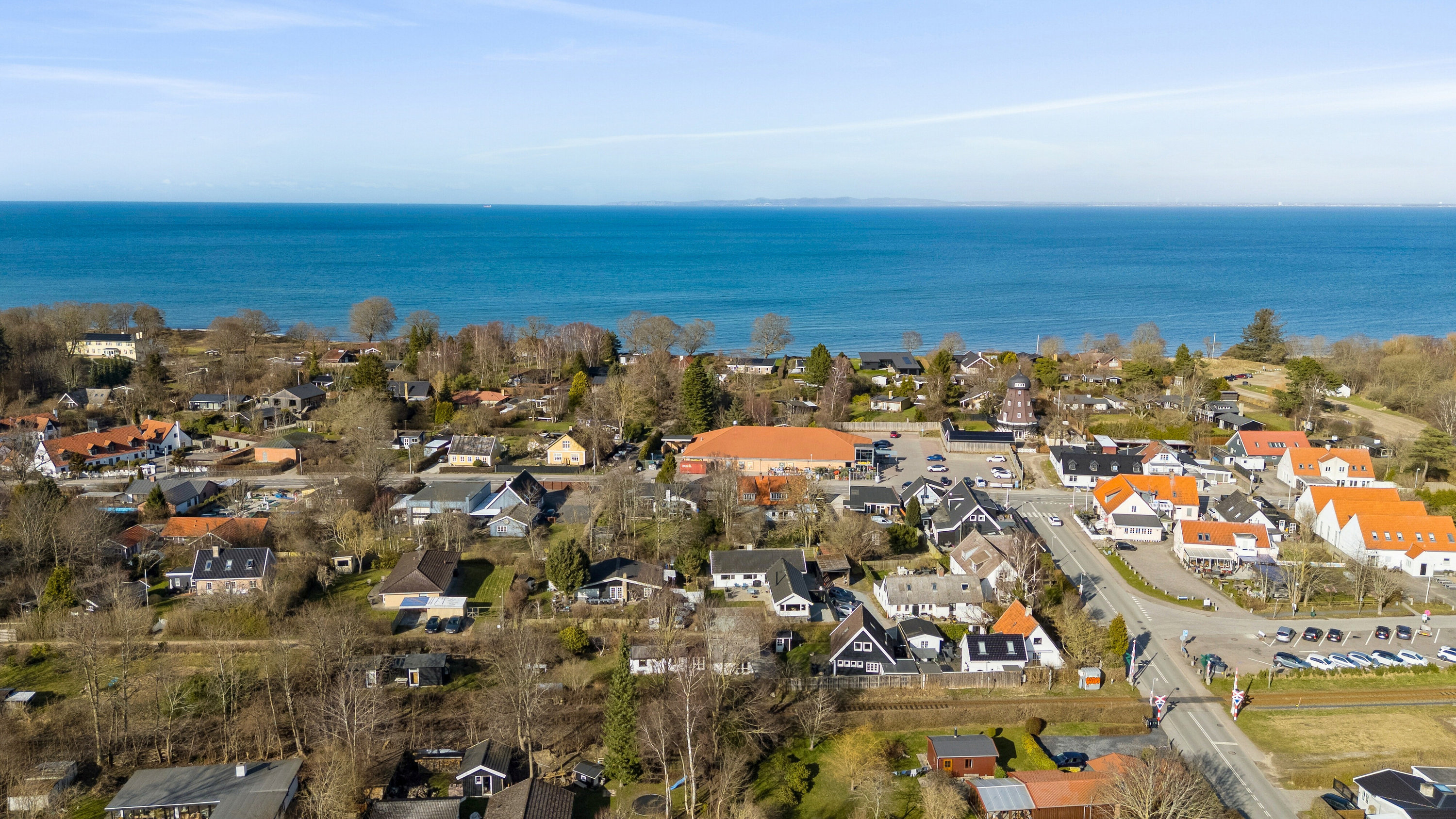 Fremhævet udsigt fra toppen billede i fuldskærmstilstand. Billede af Poppel Alle 1B, 3120 Dronningmølle