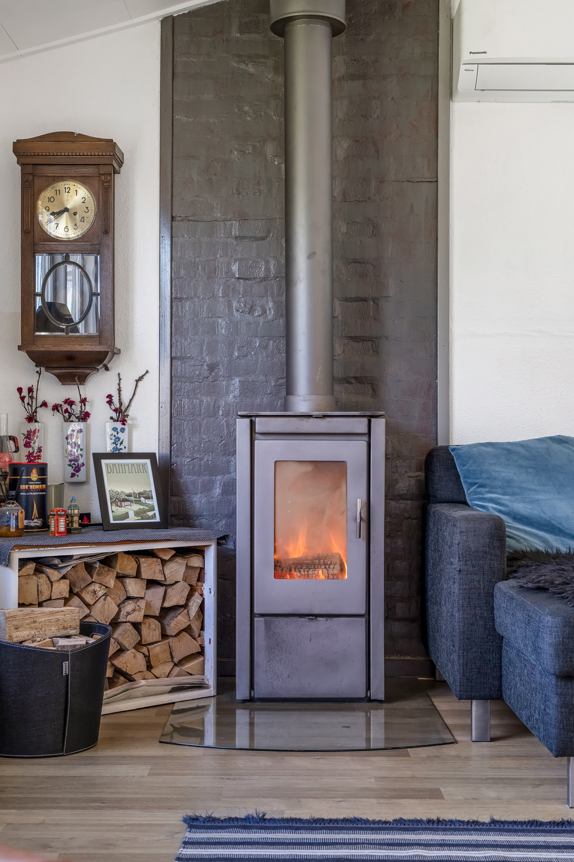 Fremhævet stue billede i fuldskærmstilstand. Billede af Skovbakken 17, Kulhuse, 3630 Jægerspris