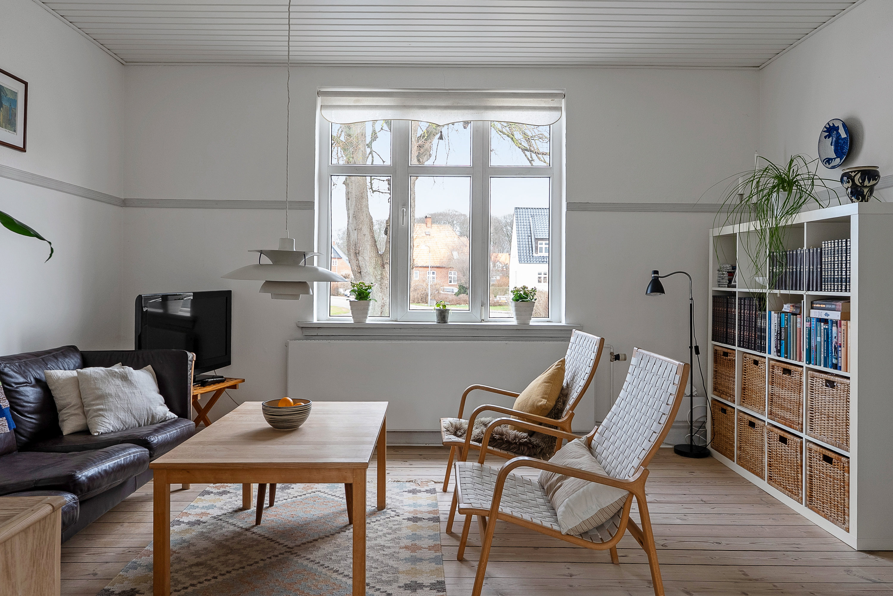 Fremhævet stue billede i fuldskærmstilstand. Billede af Dronning Olgas Vej 28, 5000 Odense C