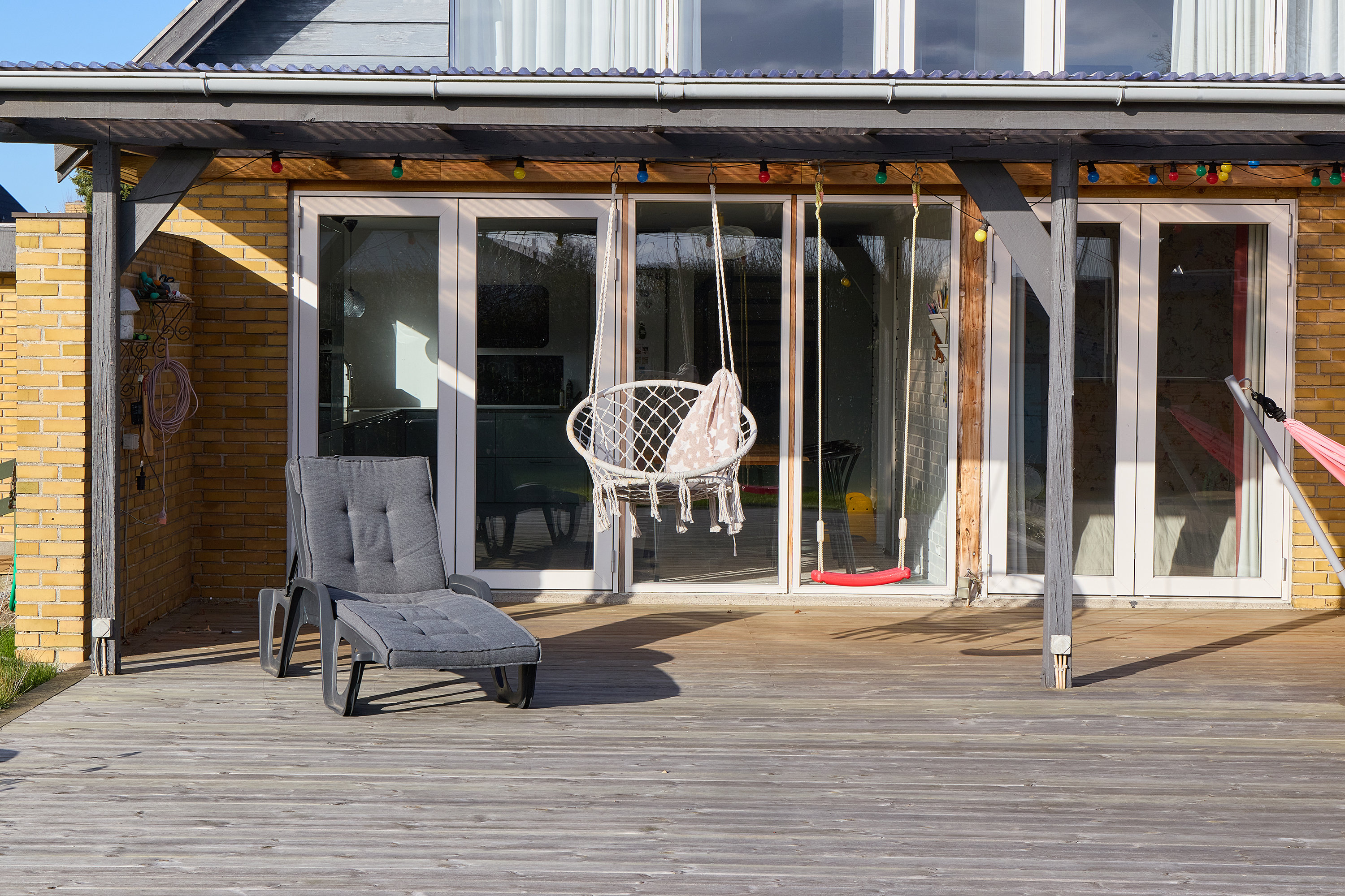 Fremhævet terrasse billede i fuldskærmstilstand. Billede af Rørsangervej 9, 3650 Ølstykke