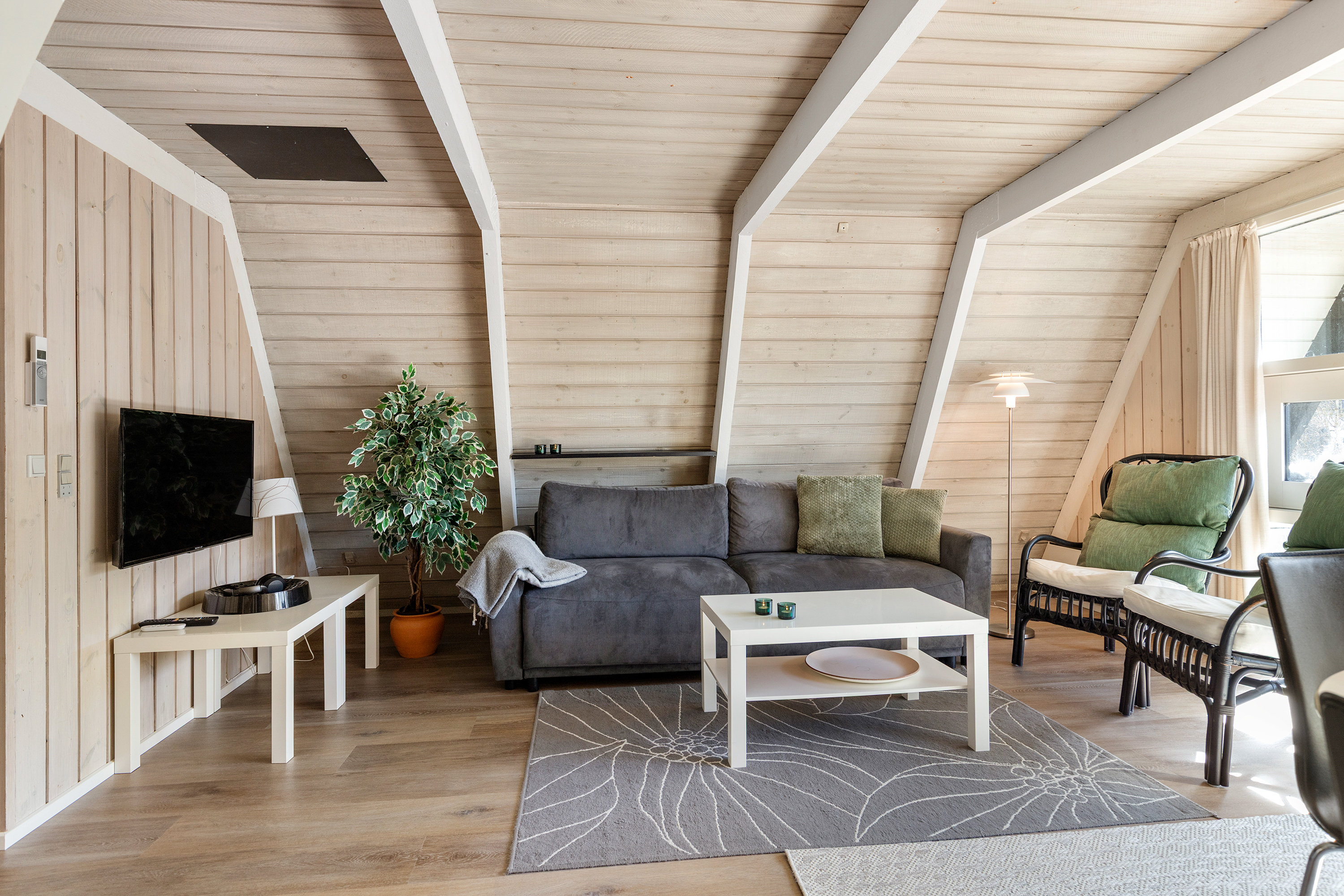 Fremhævet stue billede i fuldskærmstilstand. Billede af Golfsvinget 72, Gatten, 9640 Farsø