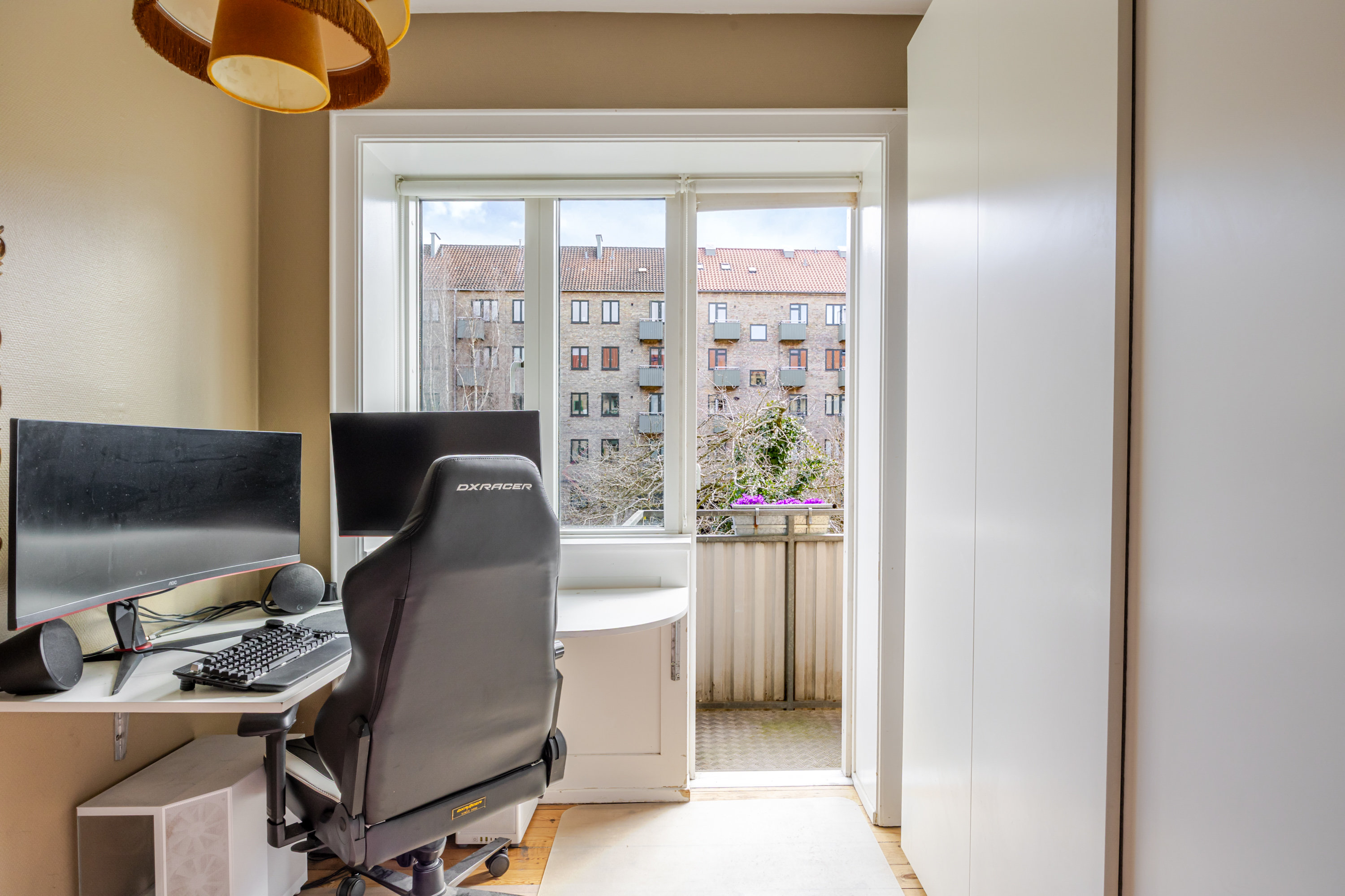 Fremhævet andet billede i fuldskærmstilstand. Billede af Uglevej 11, 1. tv., 2400 København NV