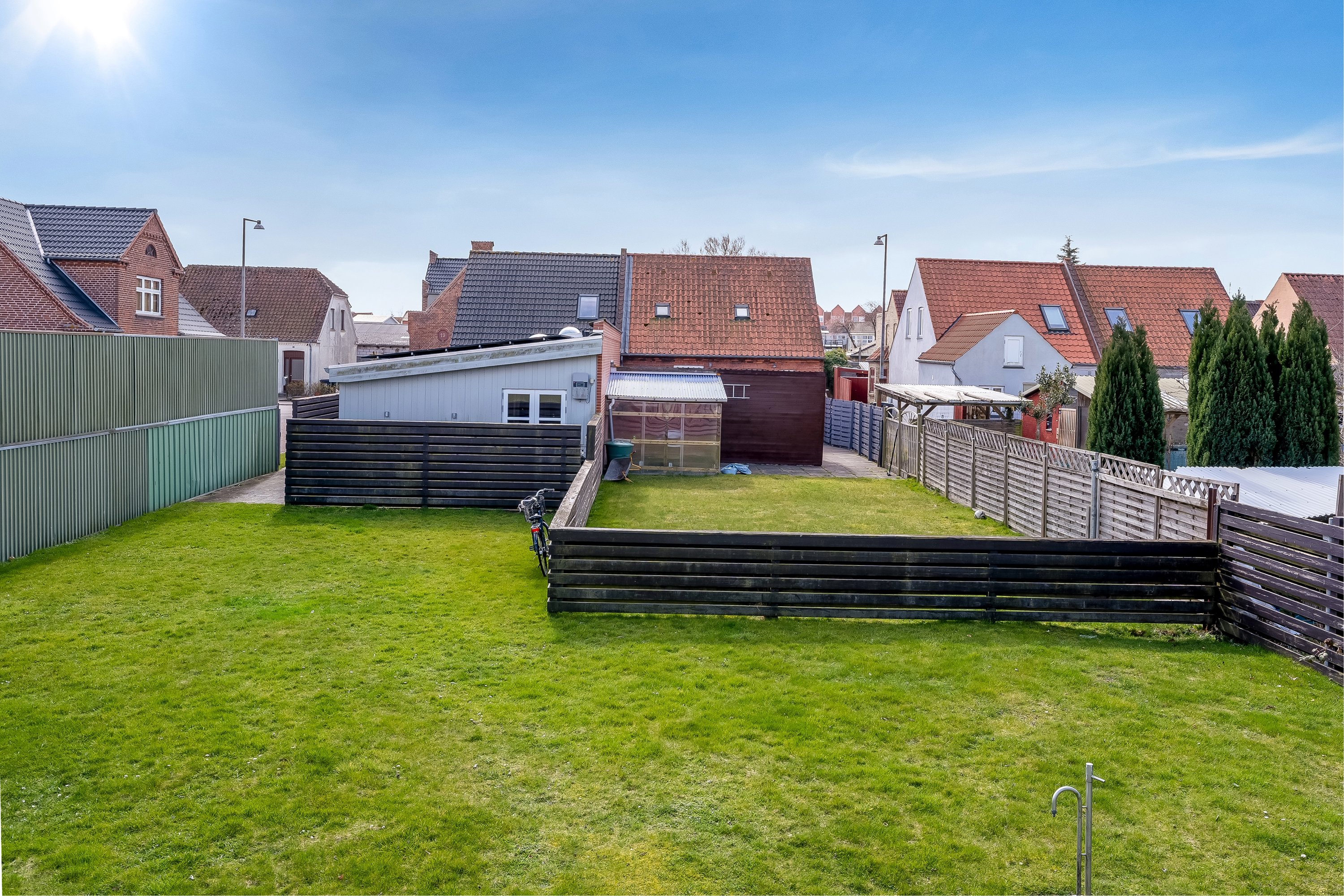 Fremhævet mastefoto billede i fuldskærmstilstand. Billede af Museumsgade 39, 4930 Maribo