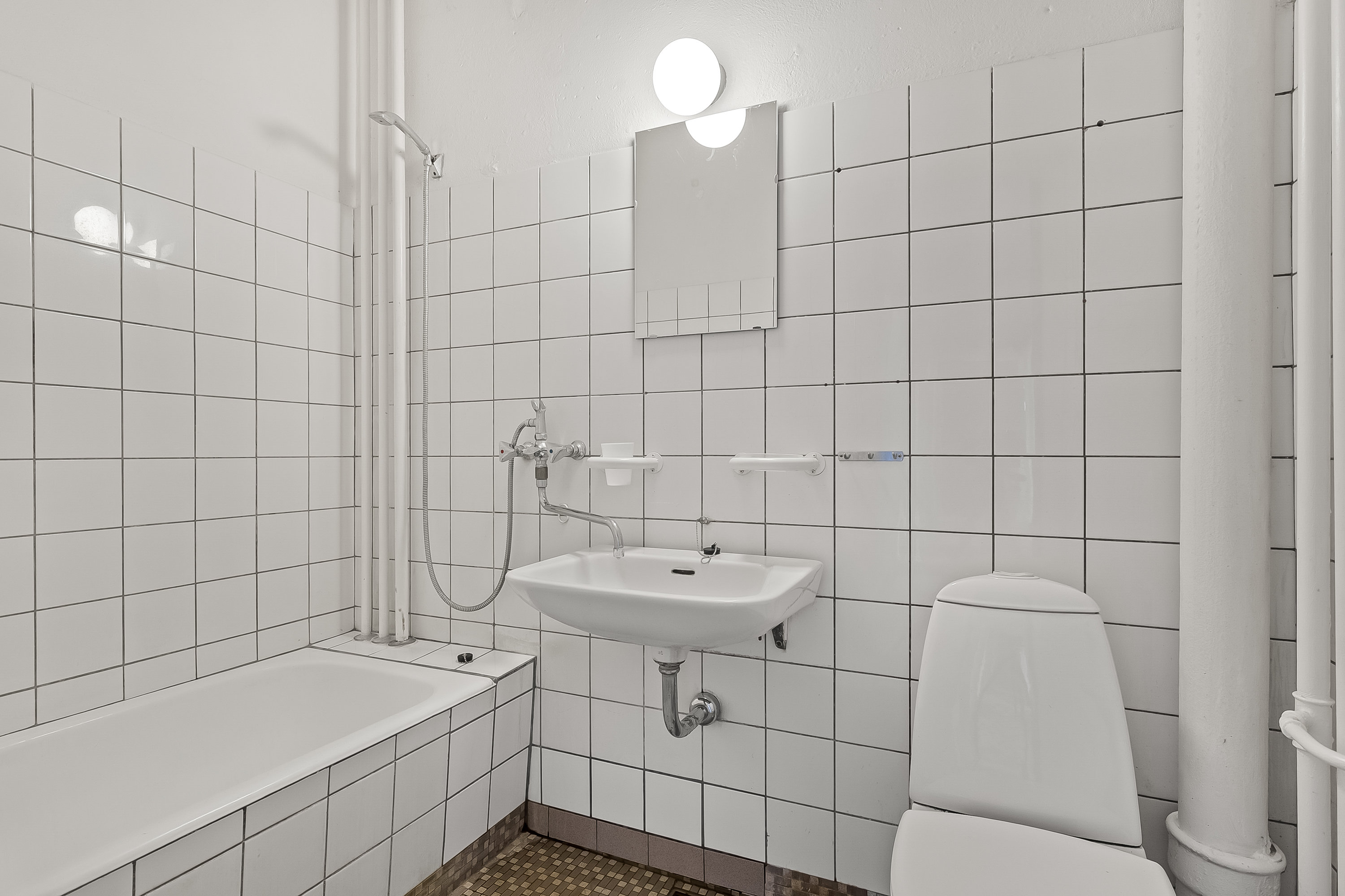 Fremhævet badeværelse billede i fuldskærmstilstand. Billede af Stjernevej 15, 1. tv., Uhrhøj, 7100 Vejle