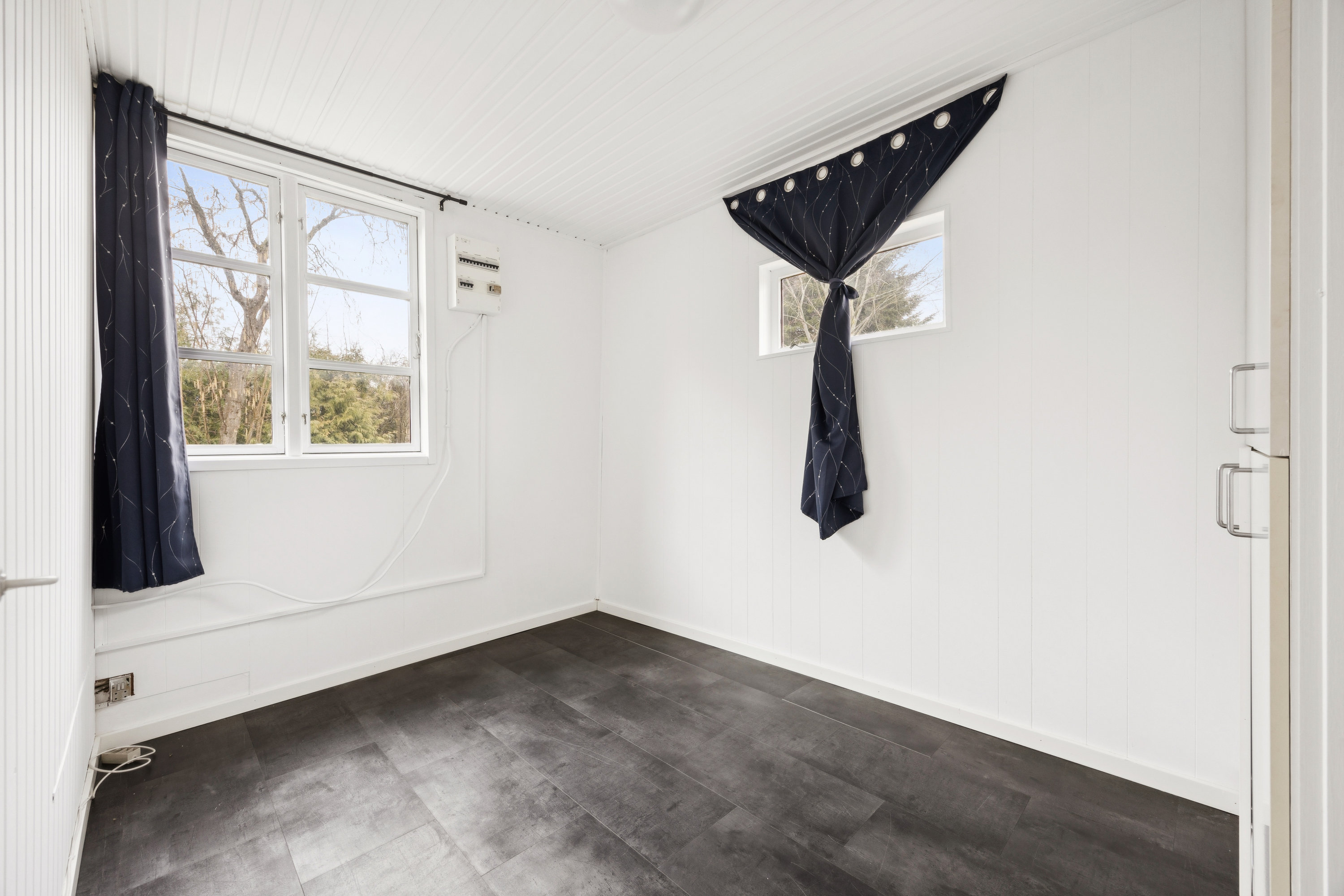 Fremhævet værelse billede i fuldskærmstilstand. Billede af Thorsvej 1, 4140 Borup