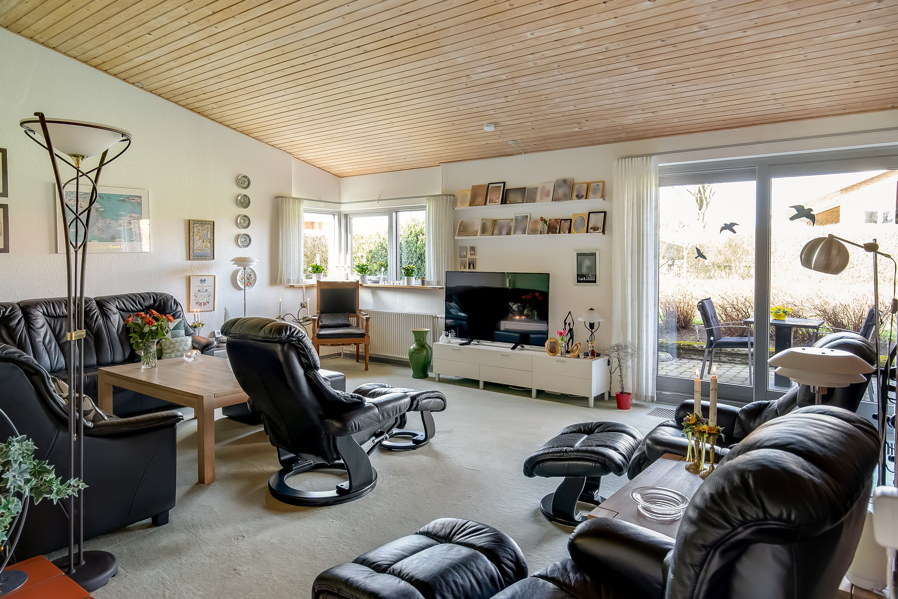 Fremhævet stue billede i fuldskærmstilstand. Billede af Hornemansvej 4, Vinding, 7100 Vejle