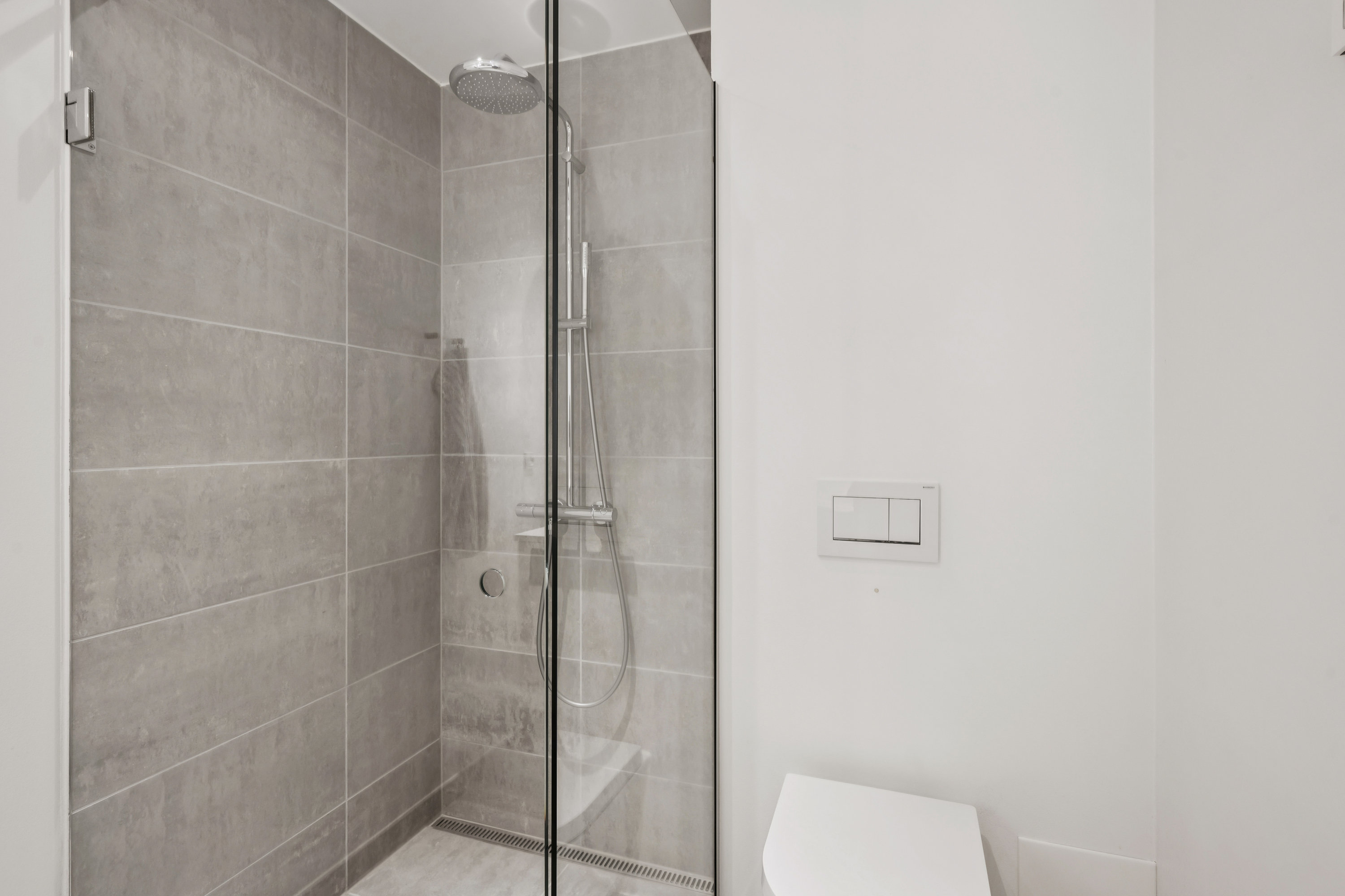 Fremhævet badeværelse billede i fuldskærmstilstand. Billede af Erling Jacobsens Gade 73, 8240 Risskov