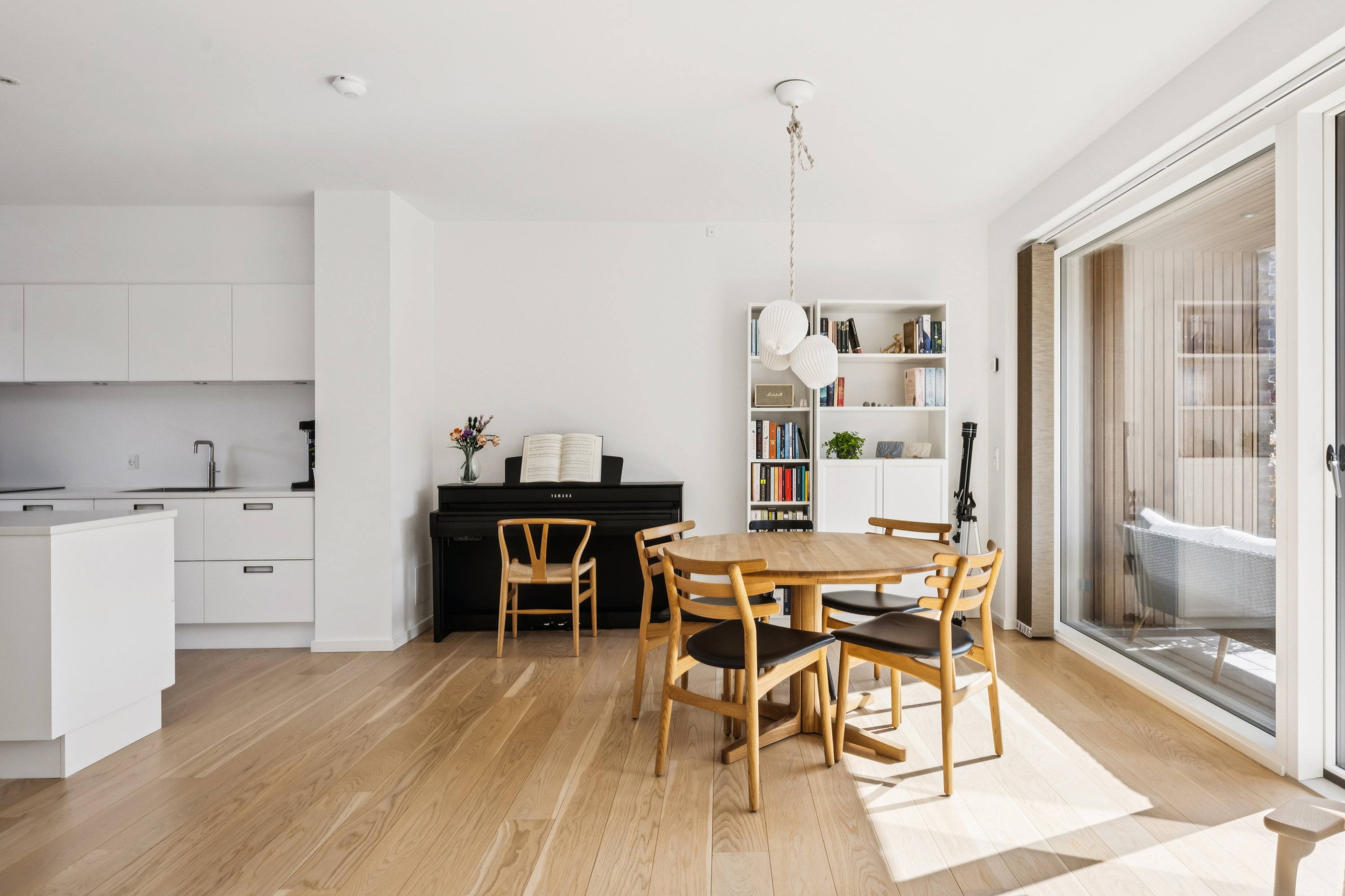 Fremhævet stue billede i fuldskærmstilstand. Billede af Erling Jacobsens Gade 73, 8240 Risskov