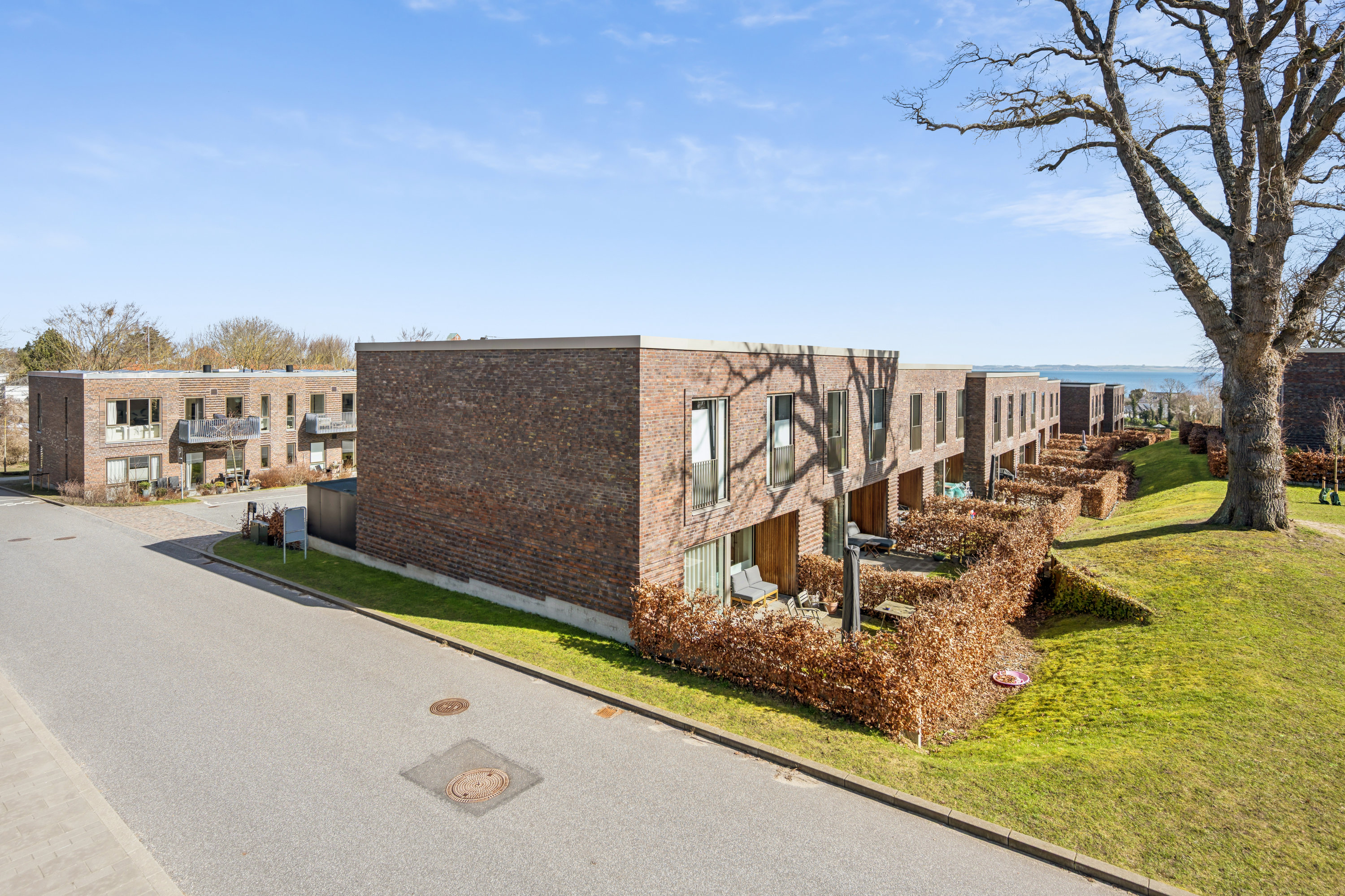 Fremhævet andet billede i fuldskærmstilstand. Billede af Erling Jacobsens Gade 73, 8240 Risskov