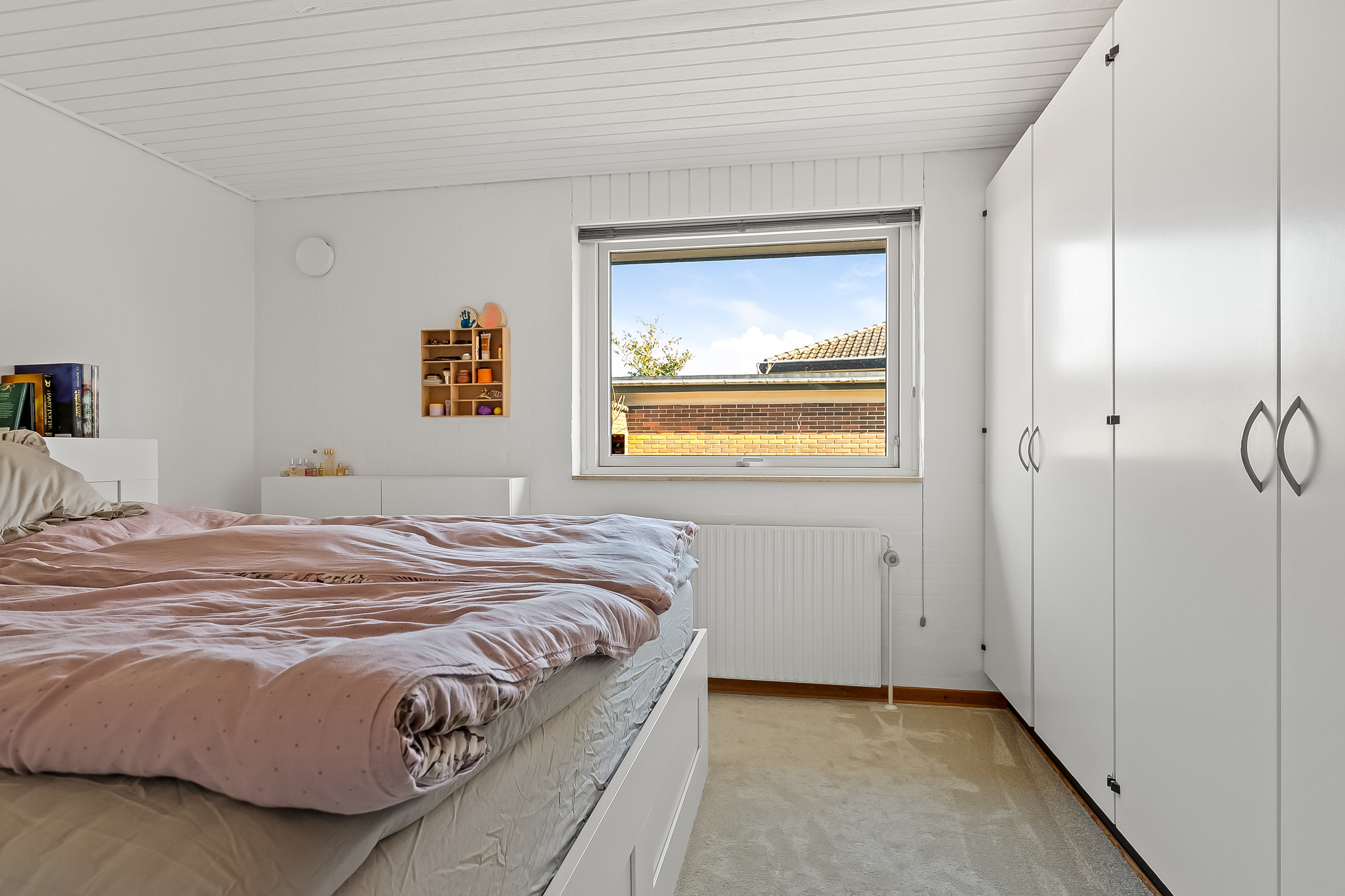 Fremhævet soveværelse billede i fuldskærmstilstand. Billede af Solsortevej 4, 7080 Børkop