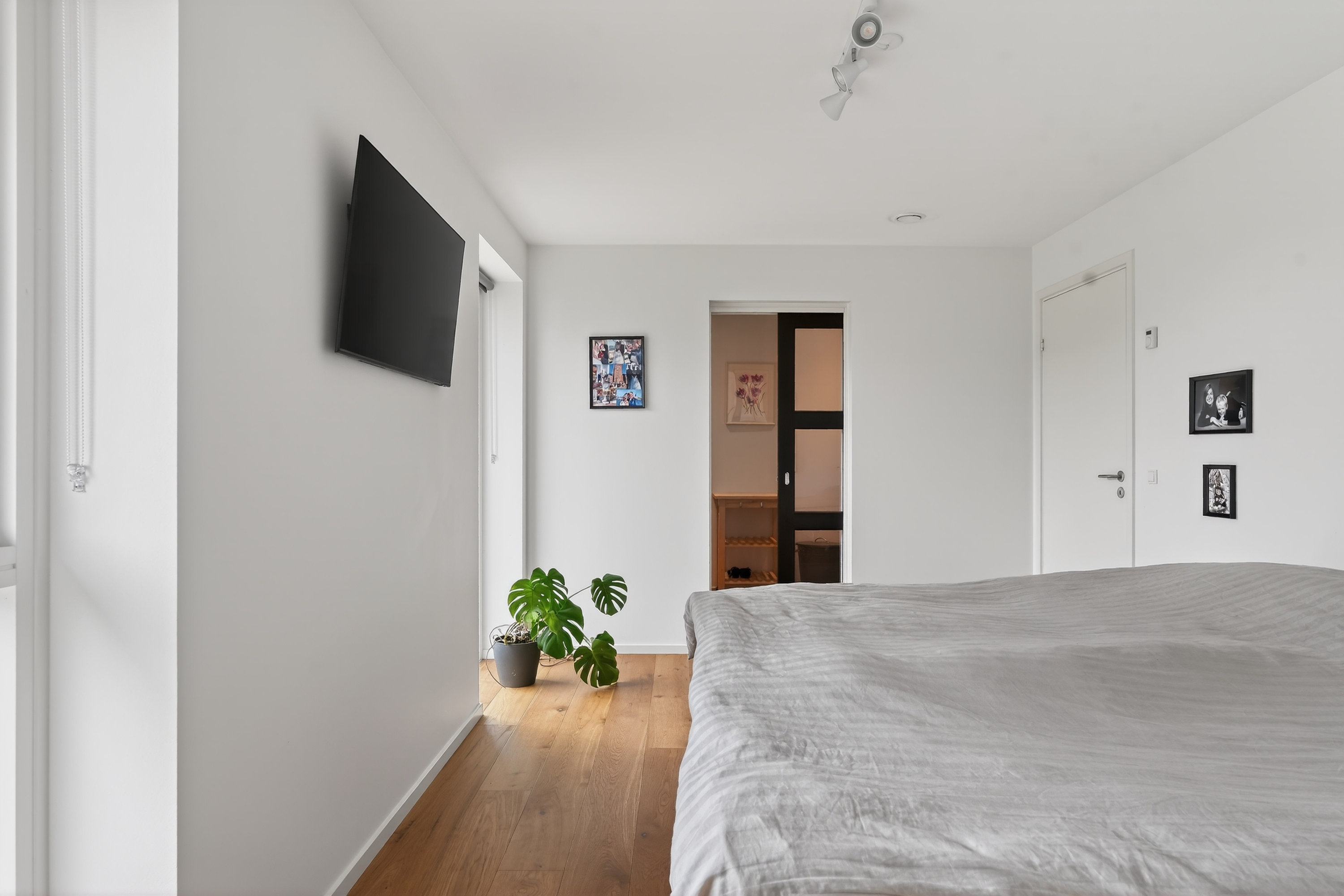 Fremhævet værelse billede i fuldskærmstilstand. Billede af Godskes Bakke 3, 4390 Vipperød