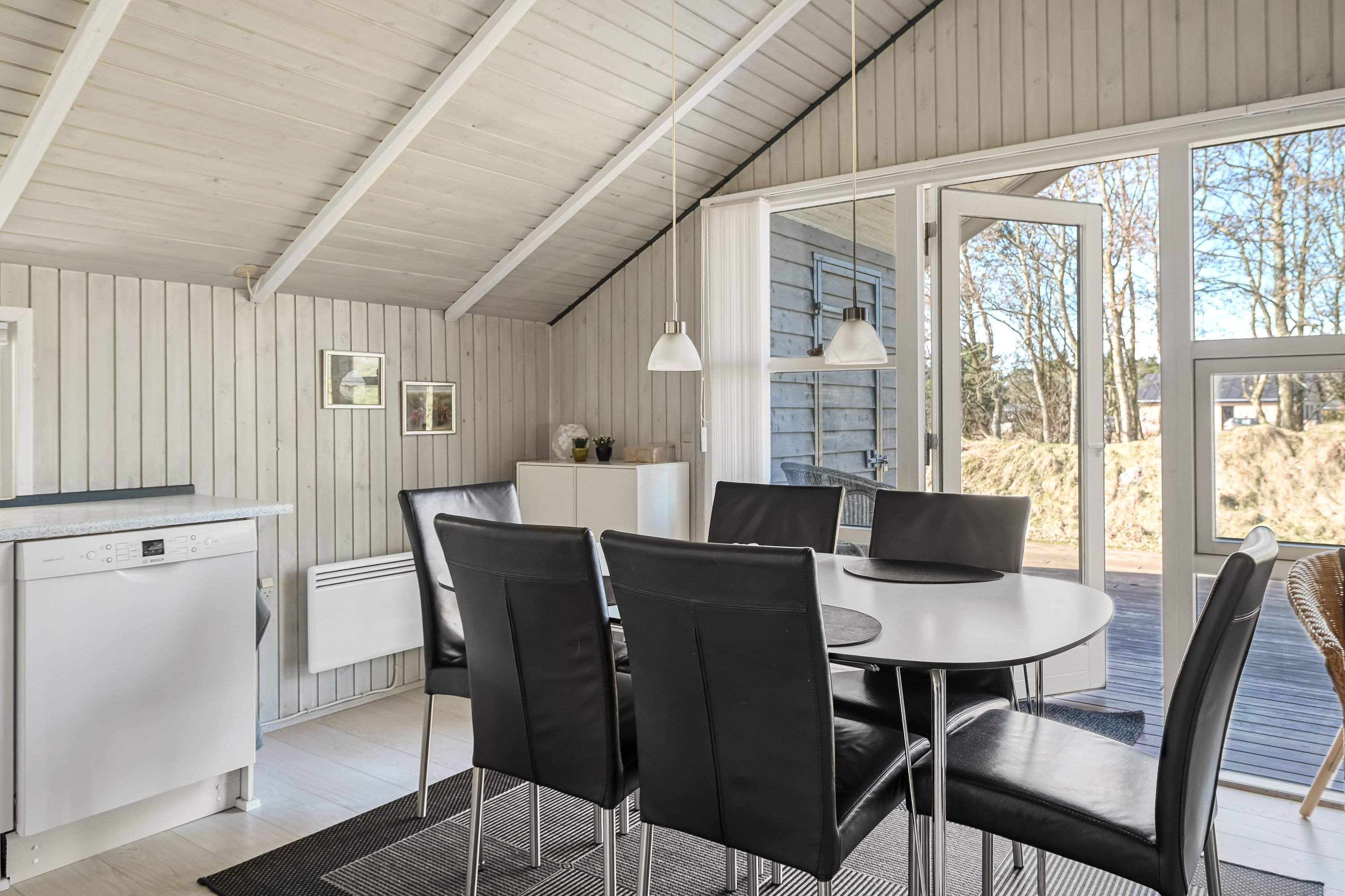 Fremhævet stue billede i fuldskærmstilstand. Billede af Hedetoftvej 19, 6857 Blåvand