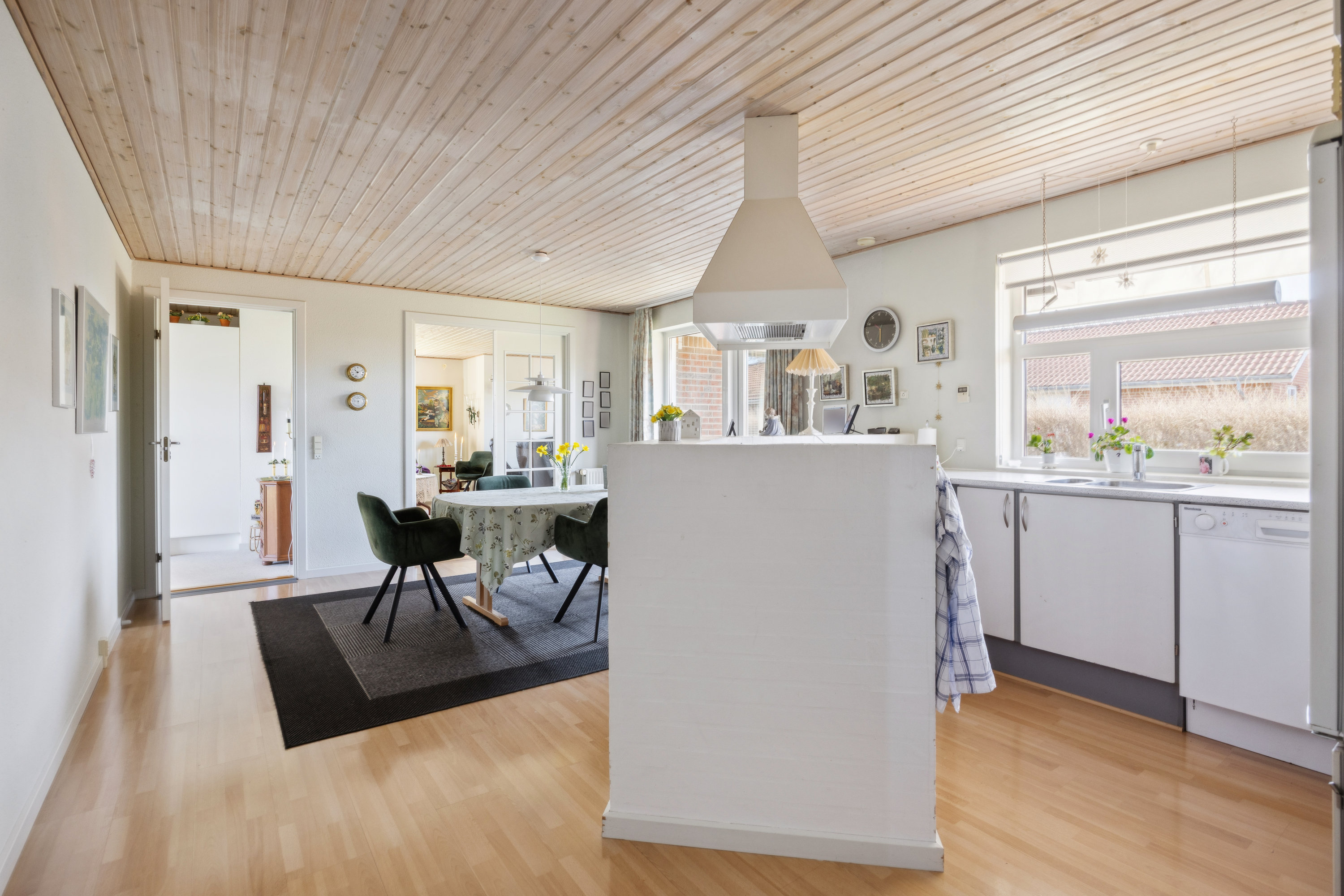 Fremhævet køkken billede i fuldskærmstilstand. Billede af Lucernehaven 70, Ulsted, 9370 Hals