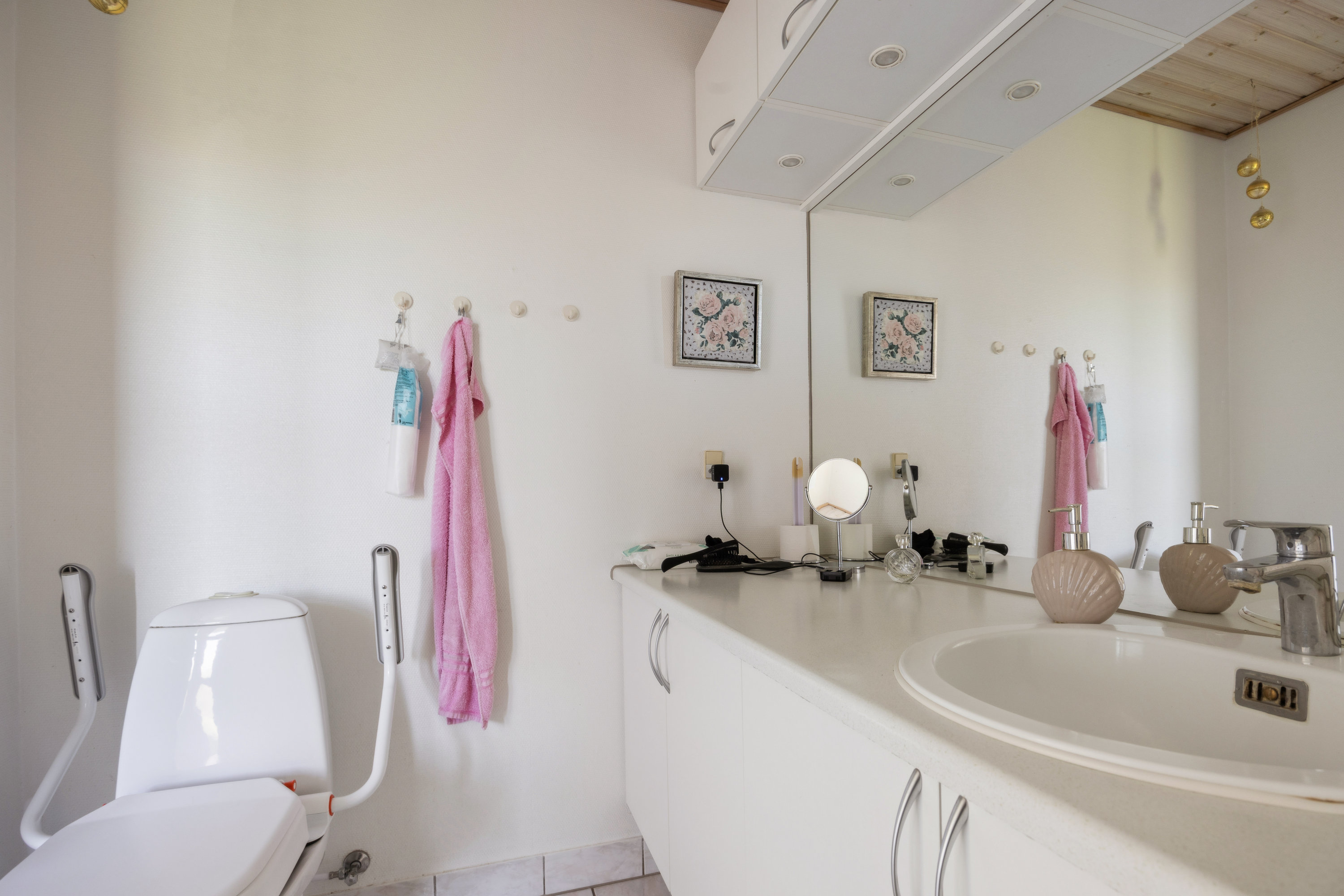 Fremhævet badeværelse billede i fuldskærmstilstand. Billede af Lucernehaven 70, Ulsted, 9370 Hals