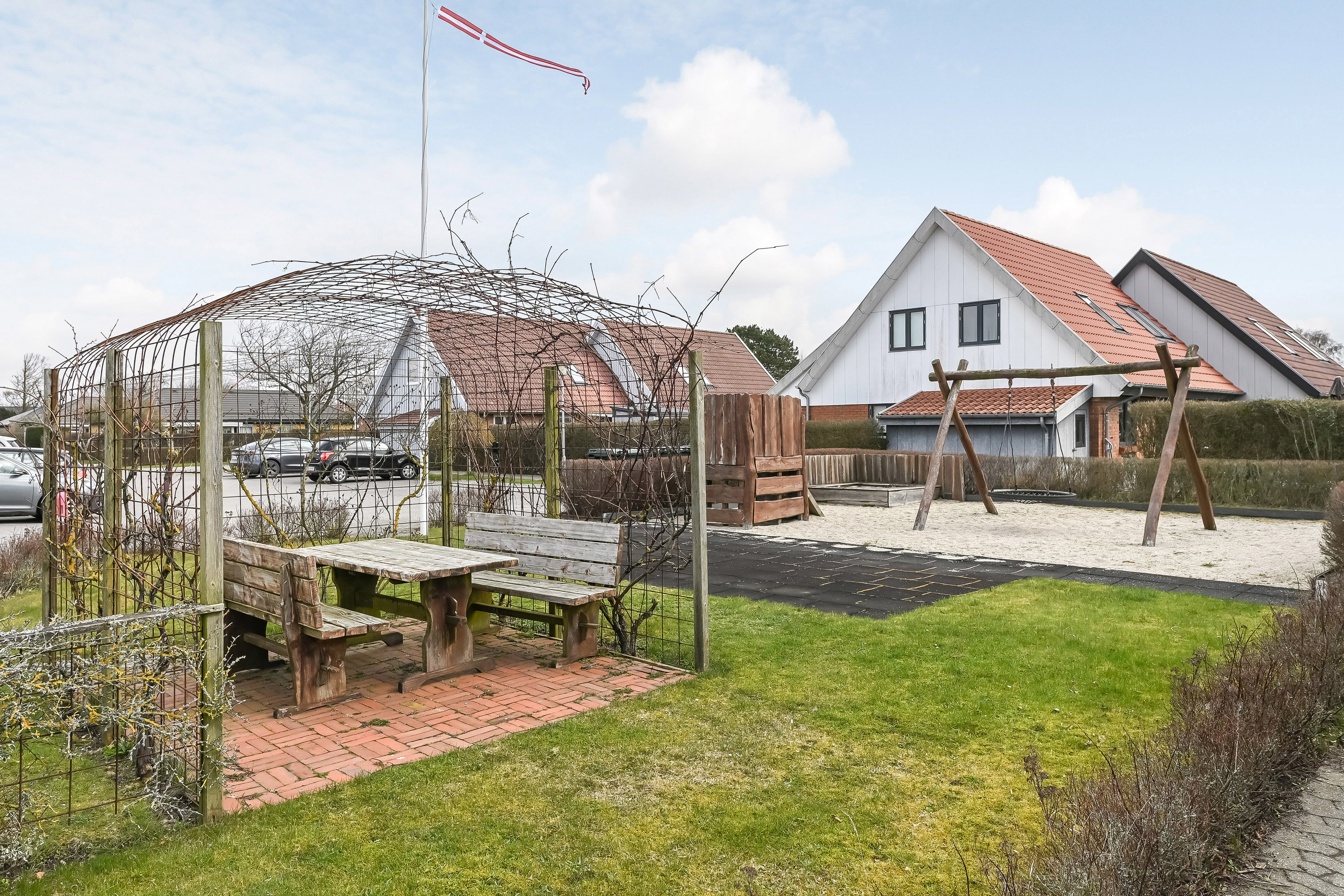 Fremhævet terrasse billede i fuldskærmstilstand. Billede af Blomsterparken 3H, 6710 Esbjerg V