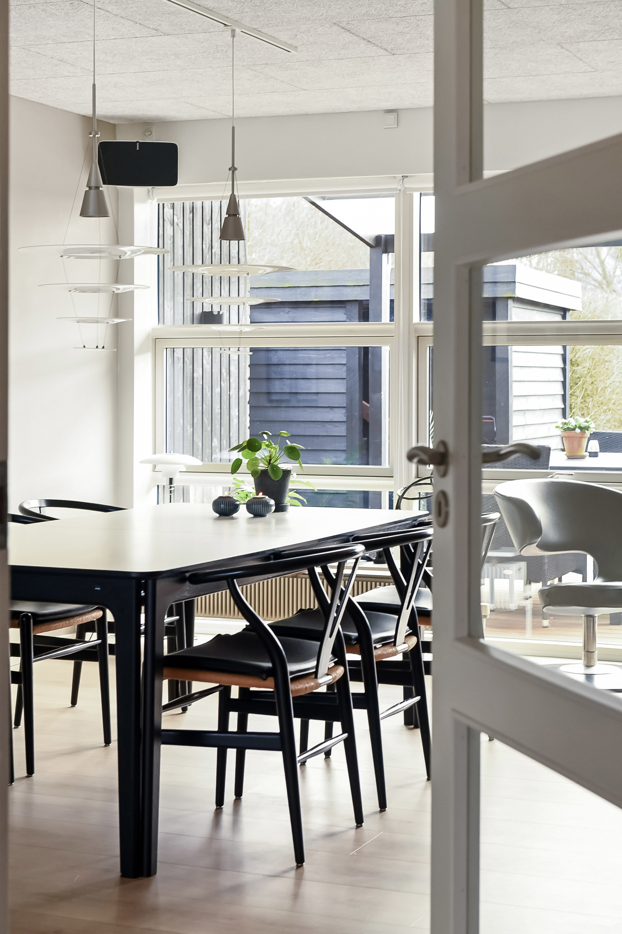 Fremhævet stue billede i fuldskærmstilstand. Billede af Grønlandsparken 138A, 6715 Esbjerg N