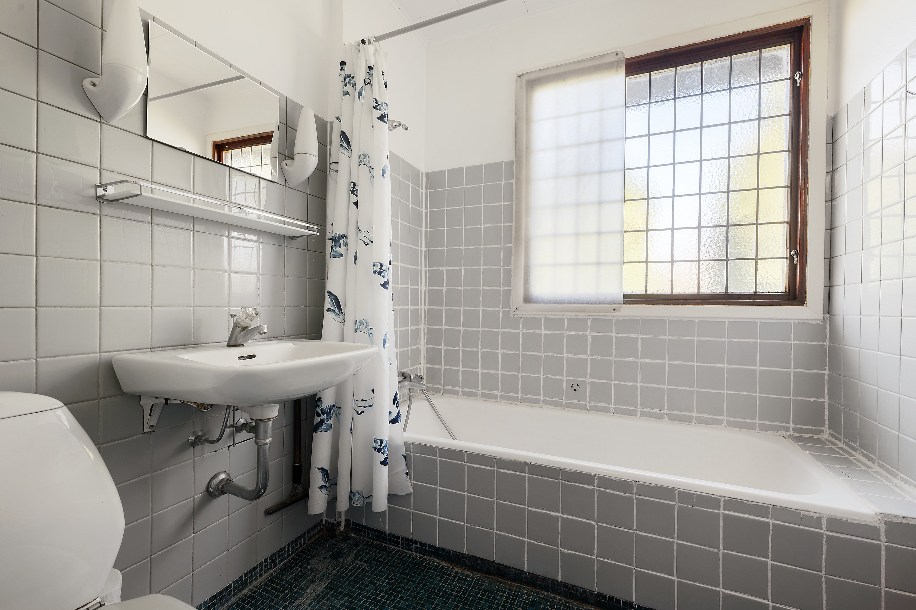 Fremhævet badeværelse billede i fuldskærmstilstand. Billede af Bueager 63, Trørød, 2950 Vedbæk