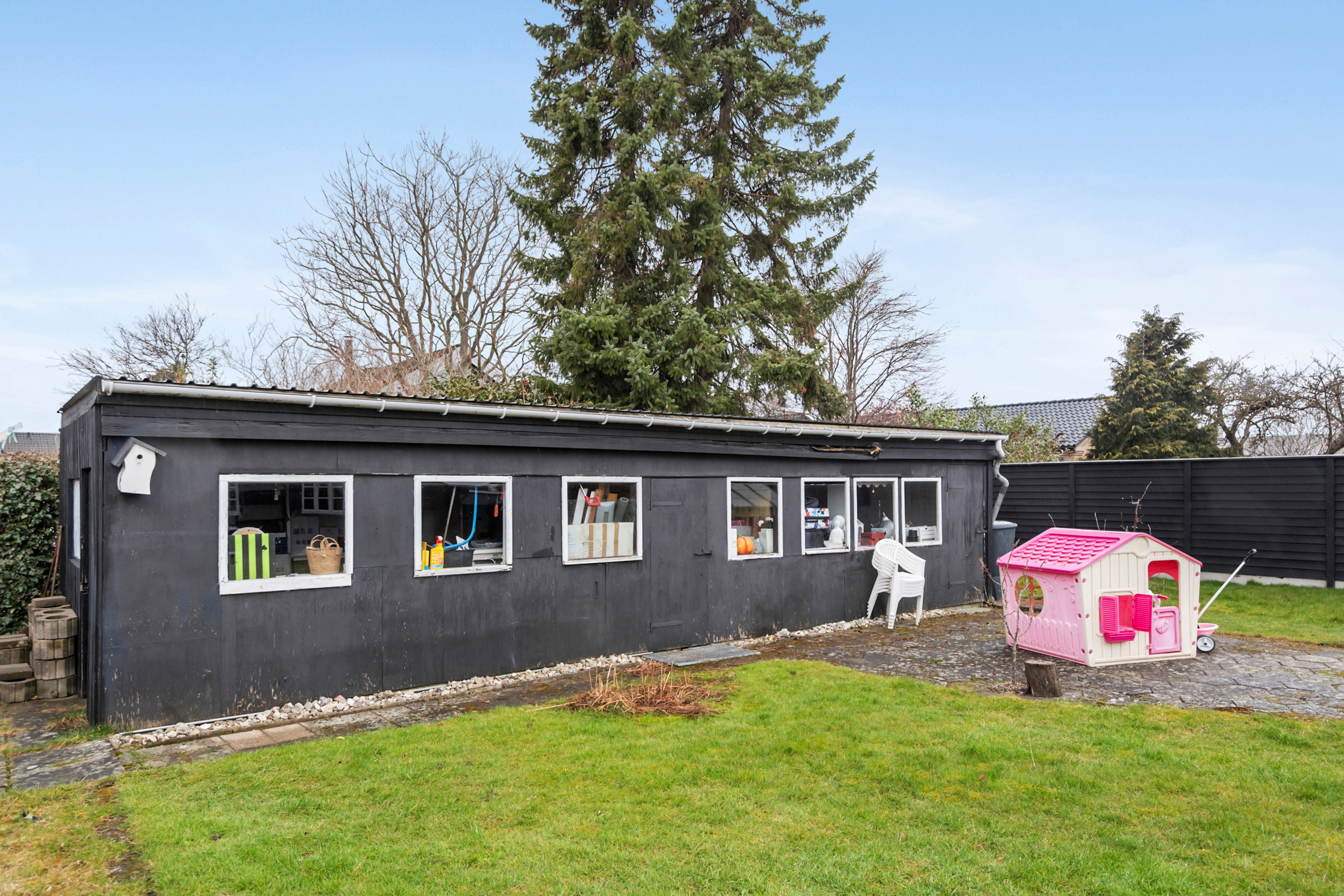 Fremhævet ejendommen billede i fuldskærmstilstand. Billede af Hyttevænget 7, 2665 Vallensbæk Strand