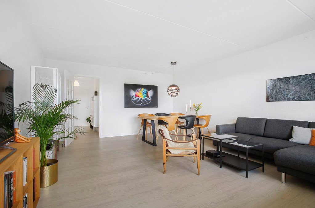 Fremhævet stue billede i fuldskærmstilstand. Billede af Blegdalsparken 35, 2. th., 9000 Aalborg