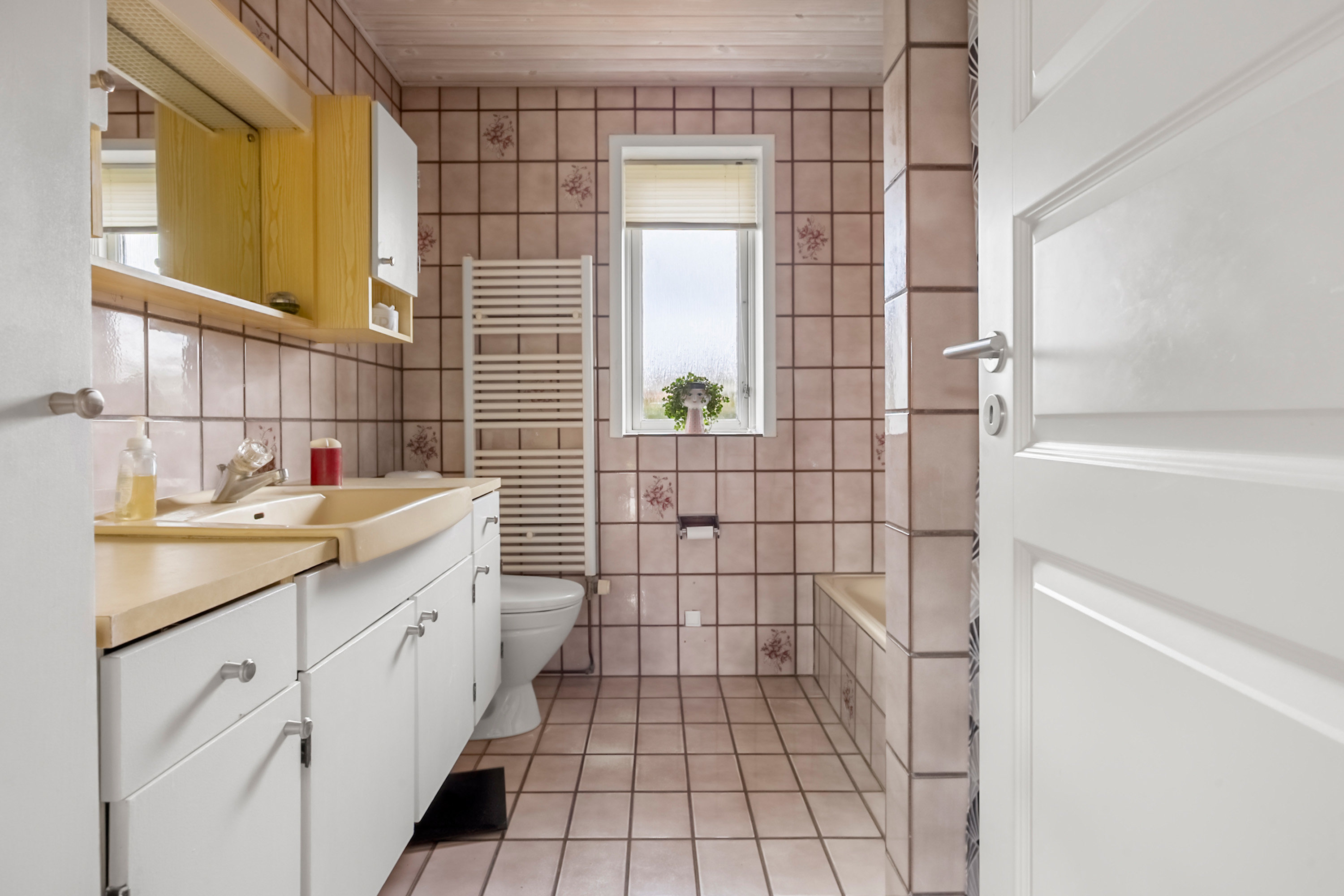 Fremhævet badeværelse billede i fuldskærmstilstand. Billede af Baunevej 15, Snoghøj, 7000 Fredericia