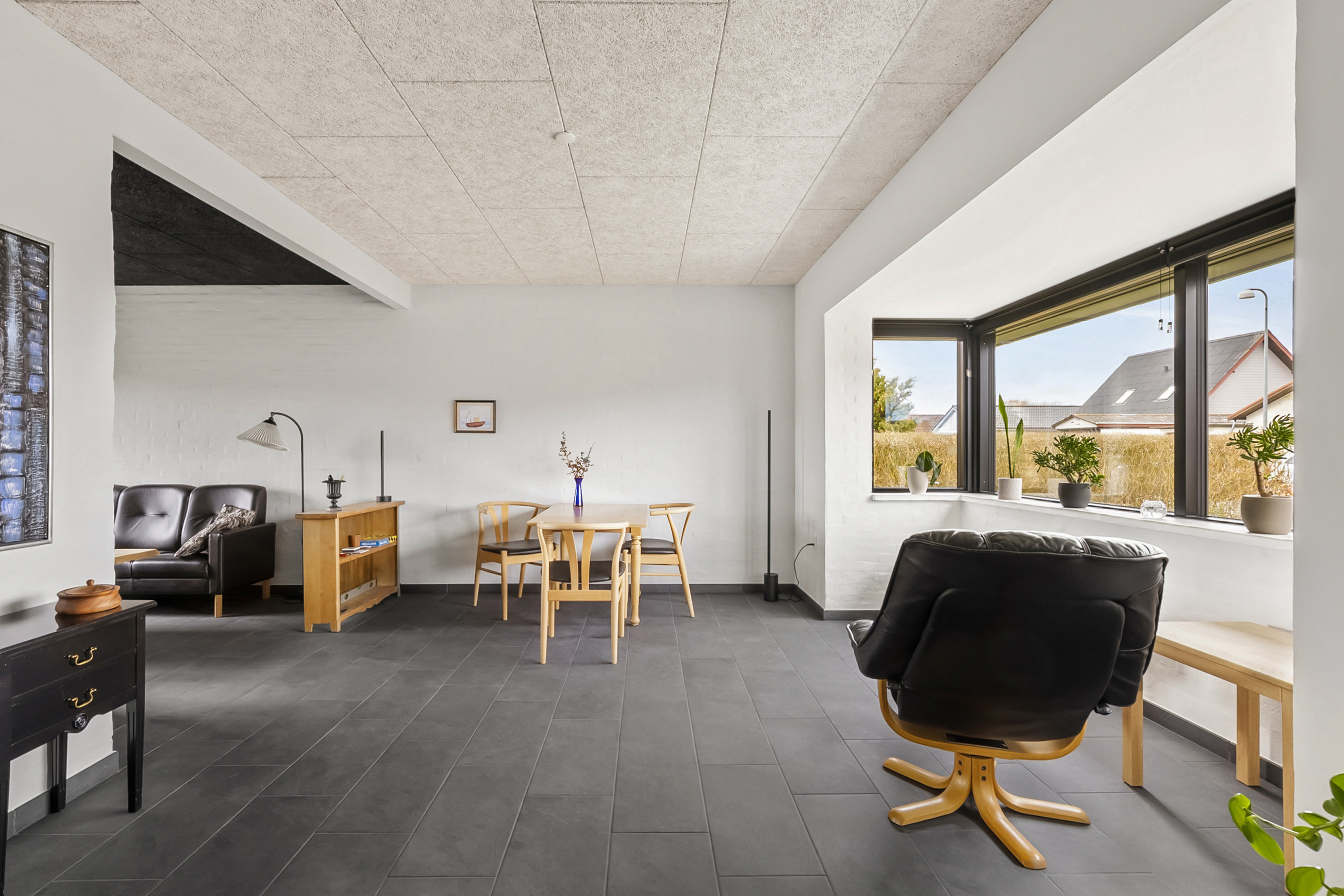 Fremhævet stue billede i fuldskærmstilstand. Billede af Strand Allé 19, Seden, 5240 Odense NØ