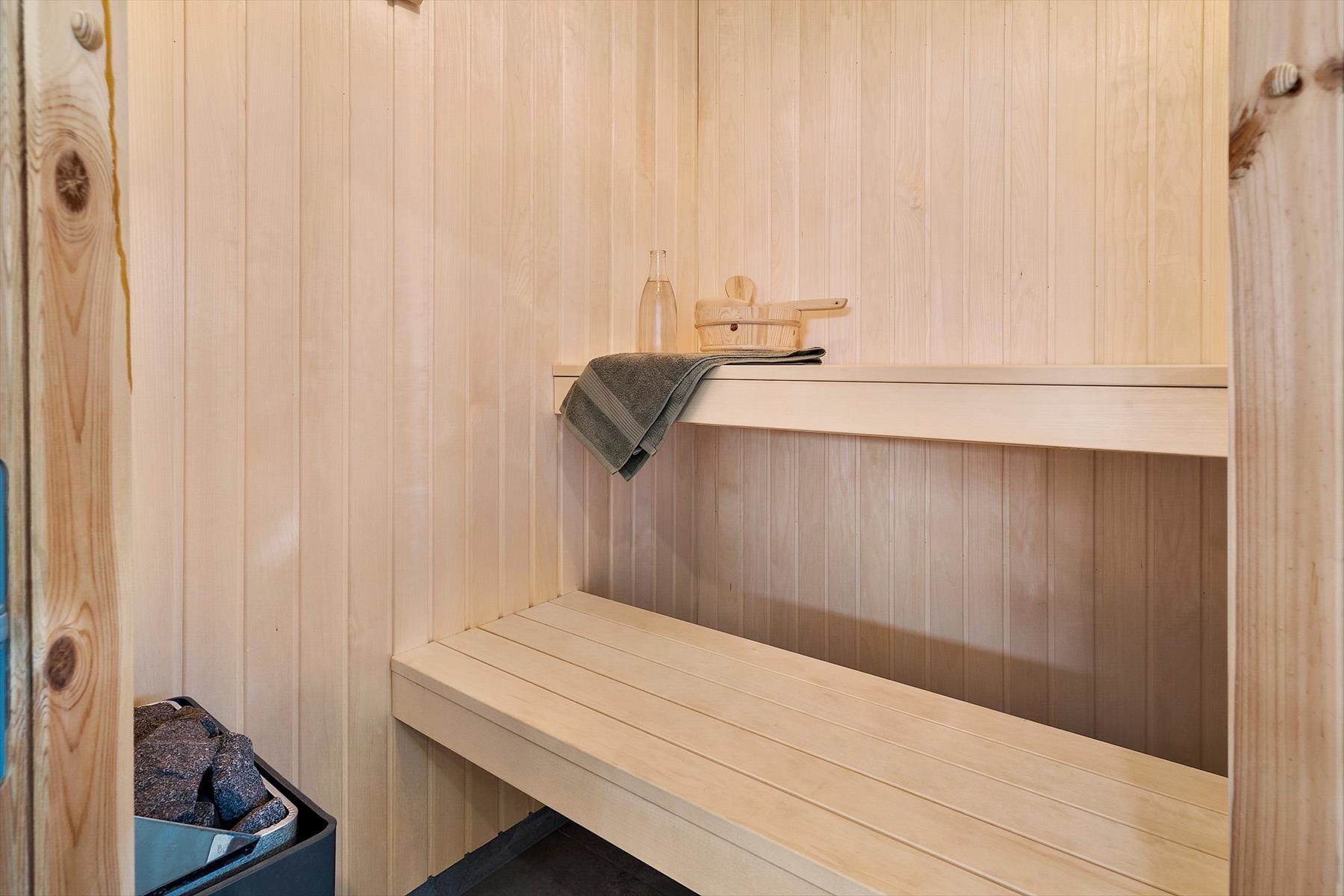 Fremhævet  billede i fuldskærmstilstand. Billede af Knaresbrovej 13, Vejlby, 7673 Harboøre