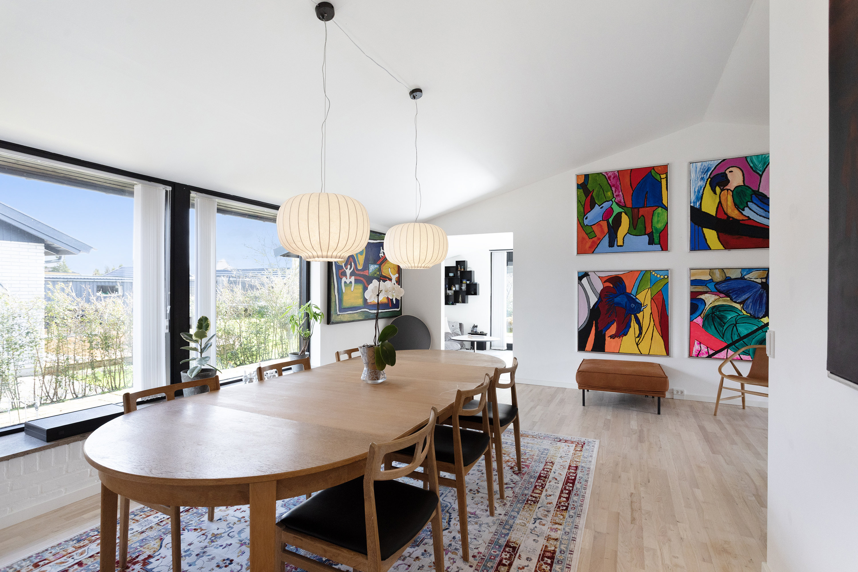 Fremhævet stue billede i fuldskærmstilstand. Billede af Skebyvej 32, 2740 Skovlunde