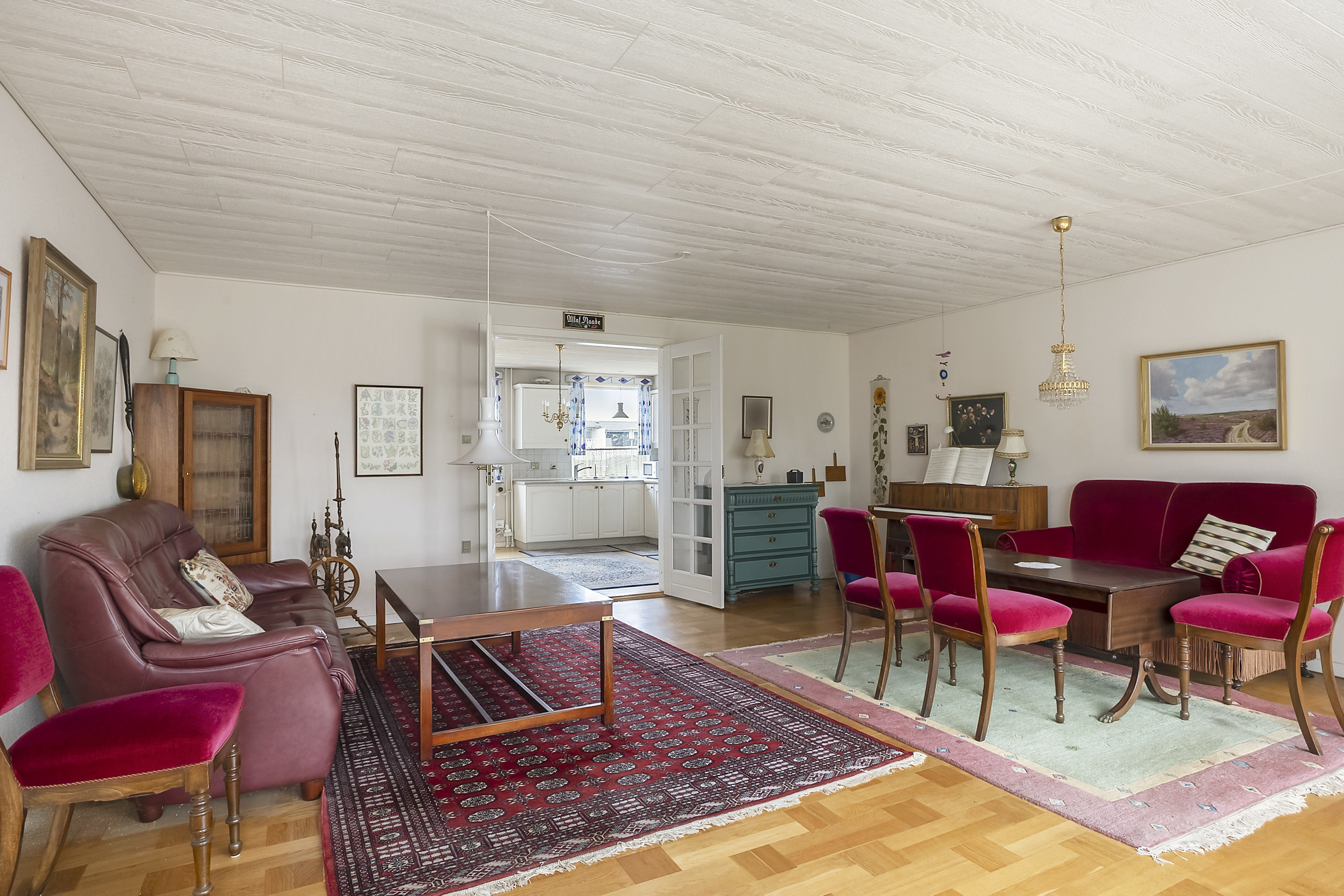 Fremhævet stue billede i fuldskærmstilstand. Billede af Thorsvej 32, 6100 Haderslev