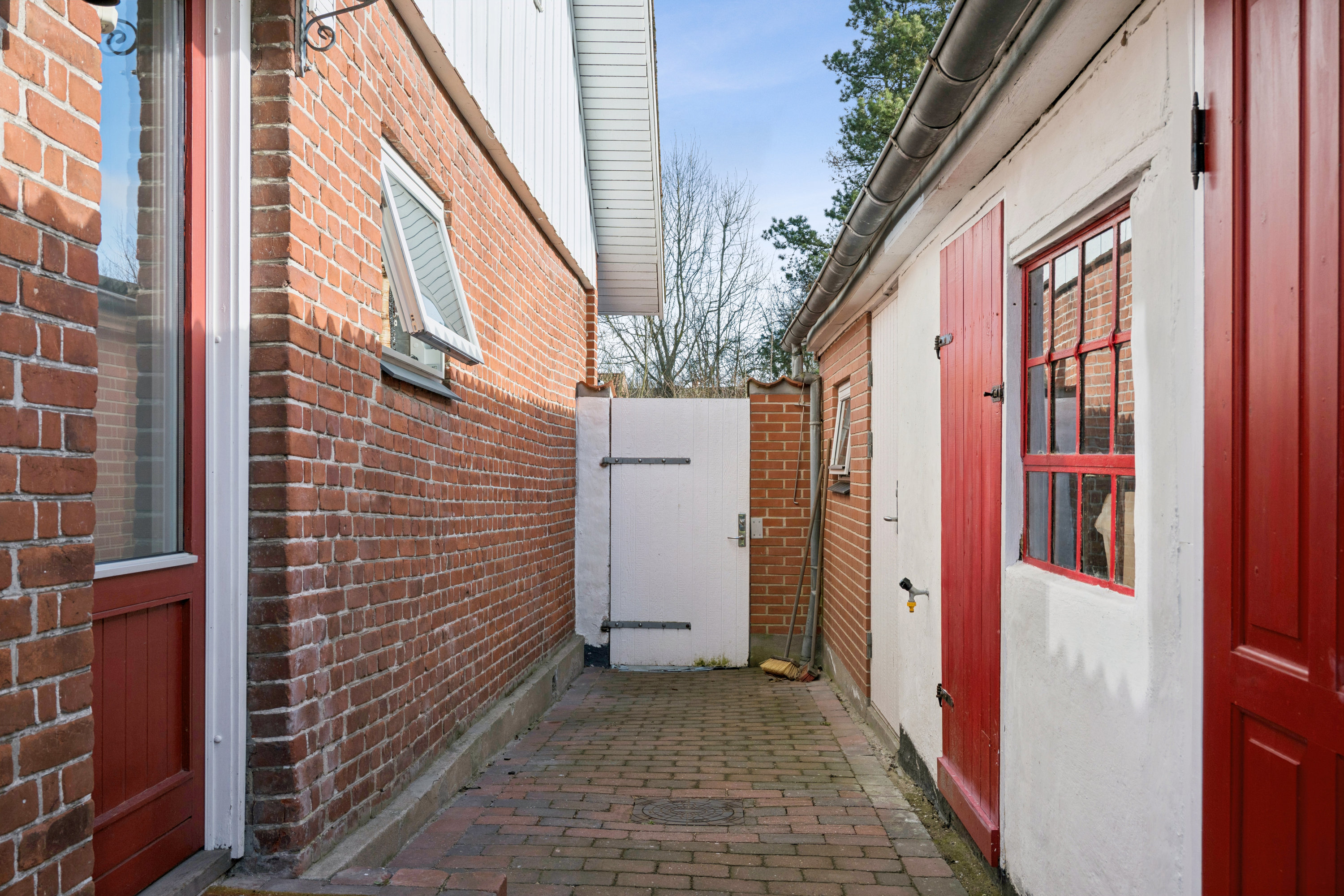 Fremhævet  billede i fuldskærmstilstand. Billede af Lillegade 2, 8950 Ørsted