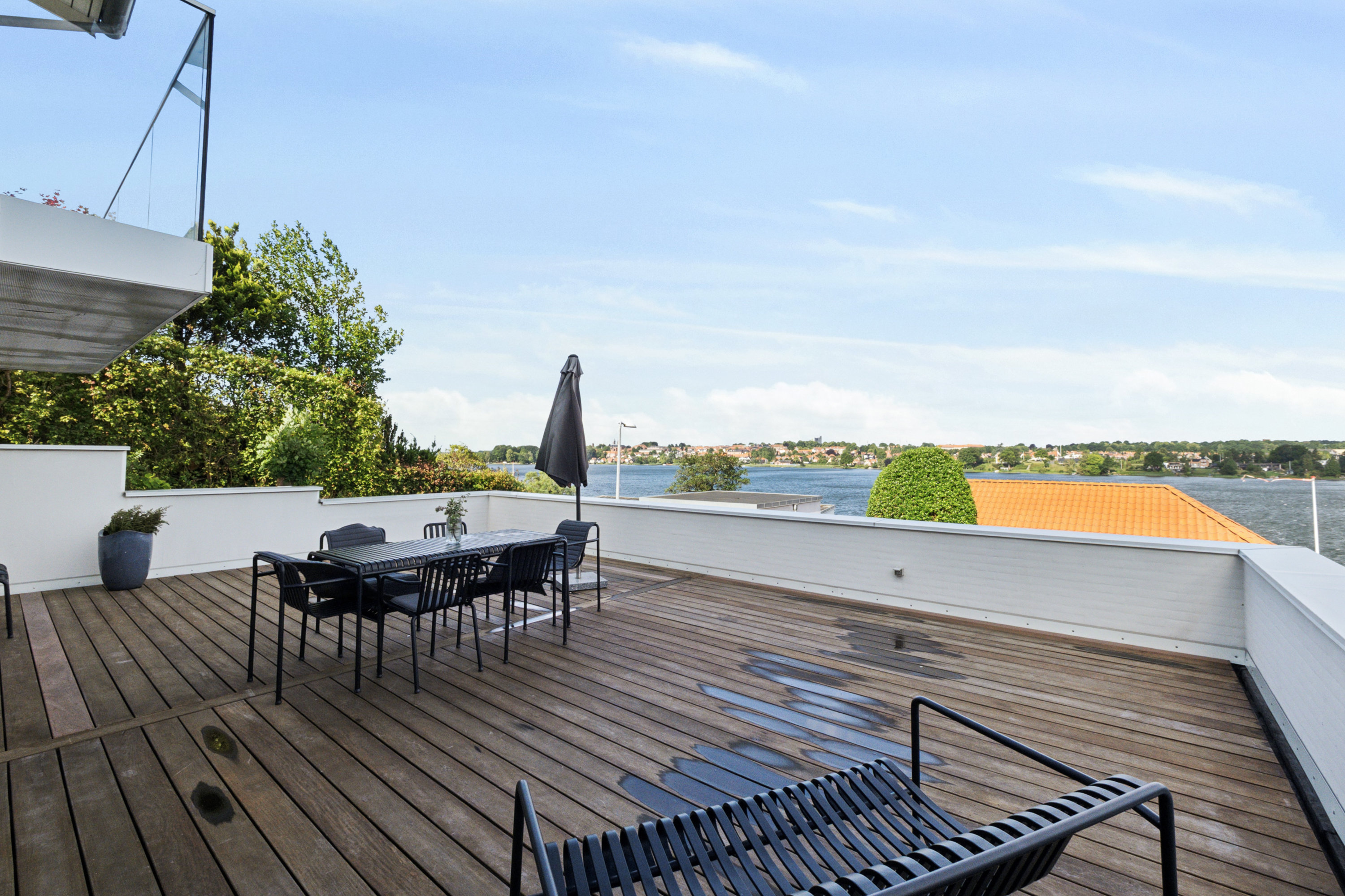 Fremhævet terrasse billede i fuldskærmstilstand. Billede af Nørresøvej 32, 8800 Viborg