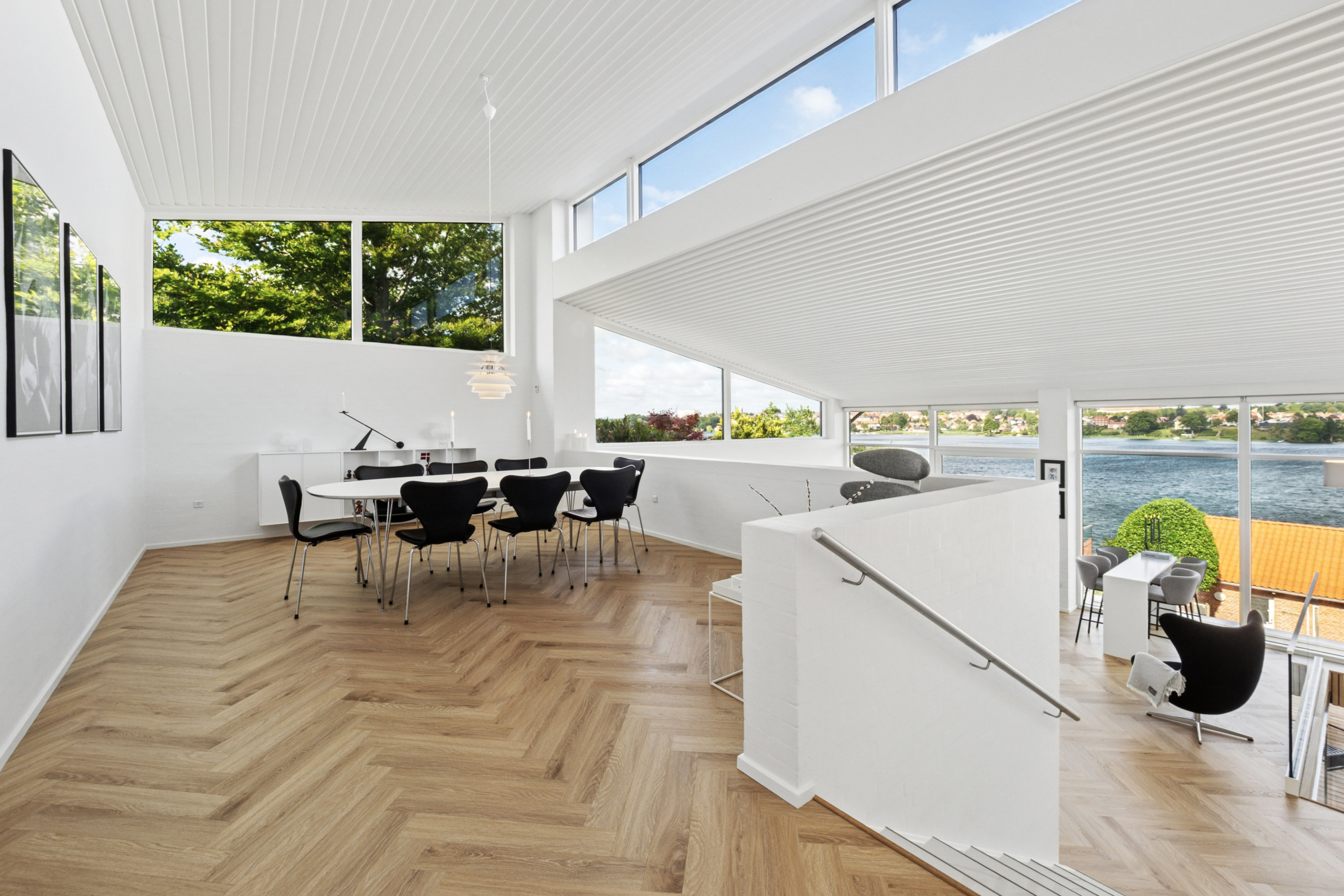 Fremhævet stue billede i fuldskærmstilstand. Billede af Nørresøvej 32, 8800 Viborg